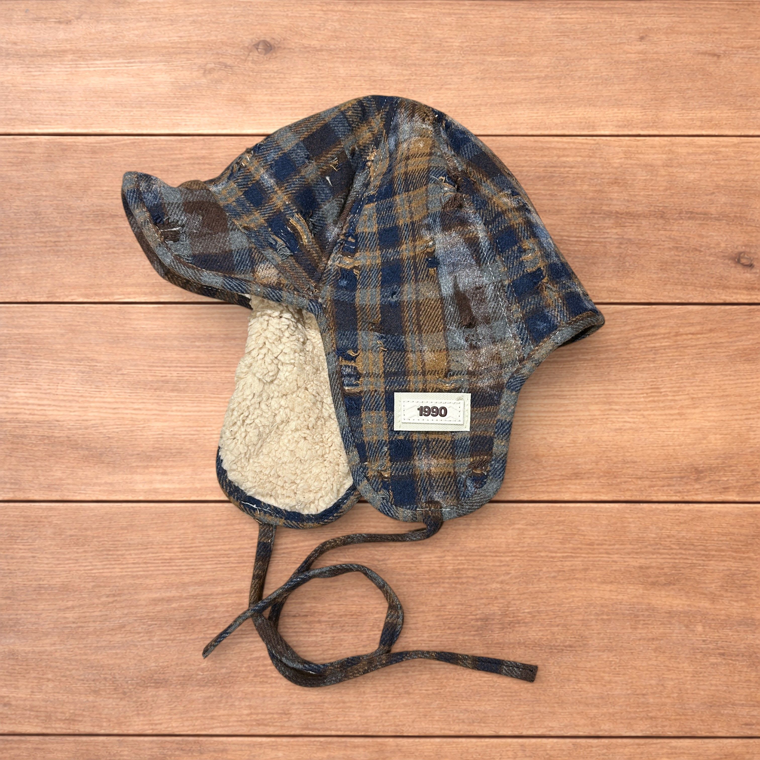Japanese Brand Vintage style trapper ear flap checkered hat in navy/brown. Size ONE SIZE - 7 Thumbnail