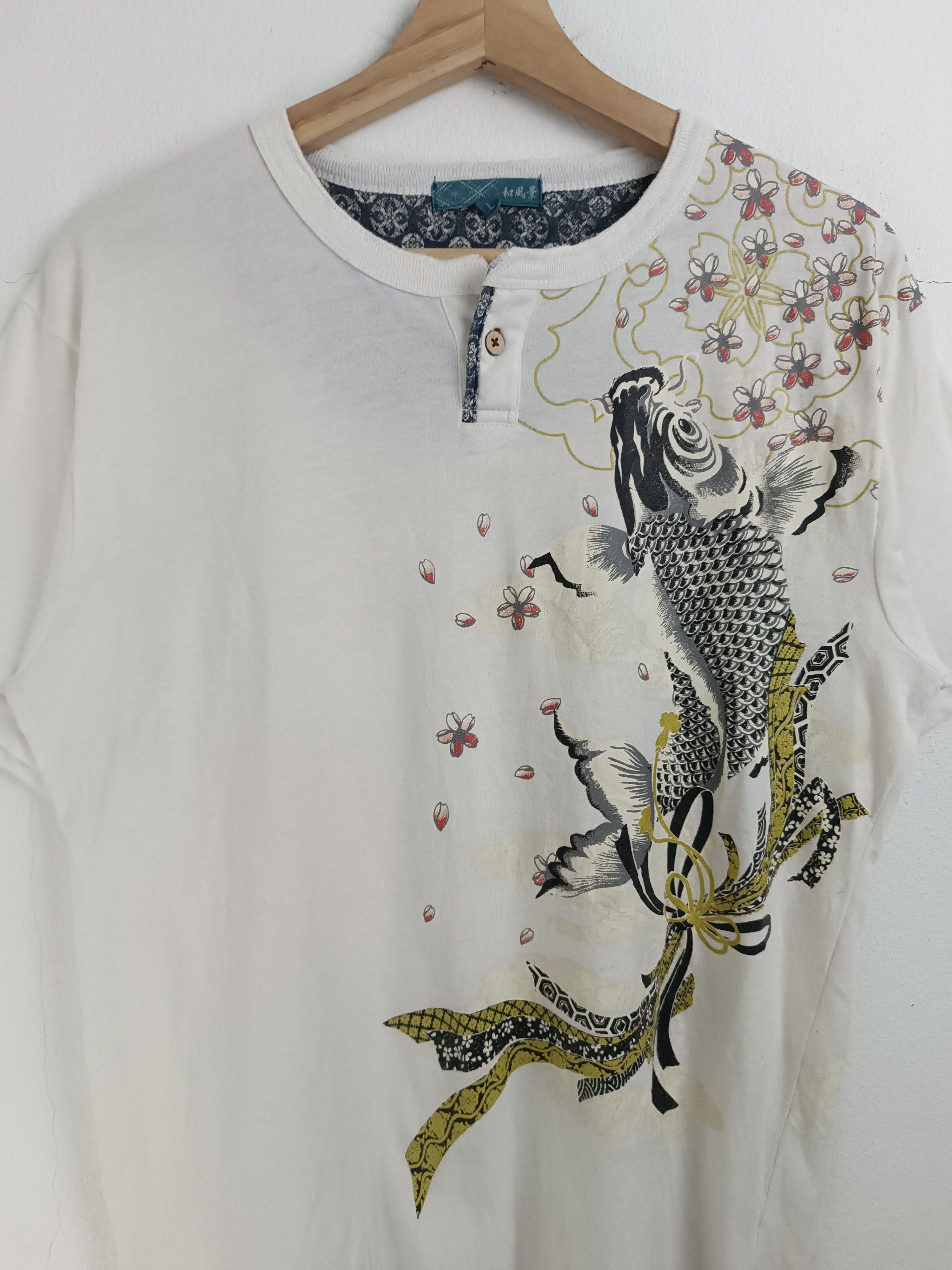 Vintage VINTAGE DRAGON KOI SUKAJAN TATOO JAPANESE TEE VERY RARE Size US L / EU 52-54 / 3 - 17 Thumbnail
