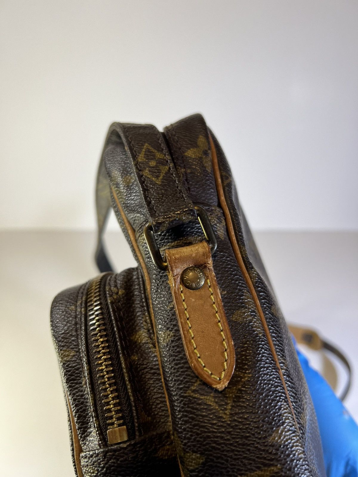 Louis Vuitton Louis Vuitton Amazone Monogram Canvas crossbody bag. Adjust Size ONE SIZE - 9 Thumbnail