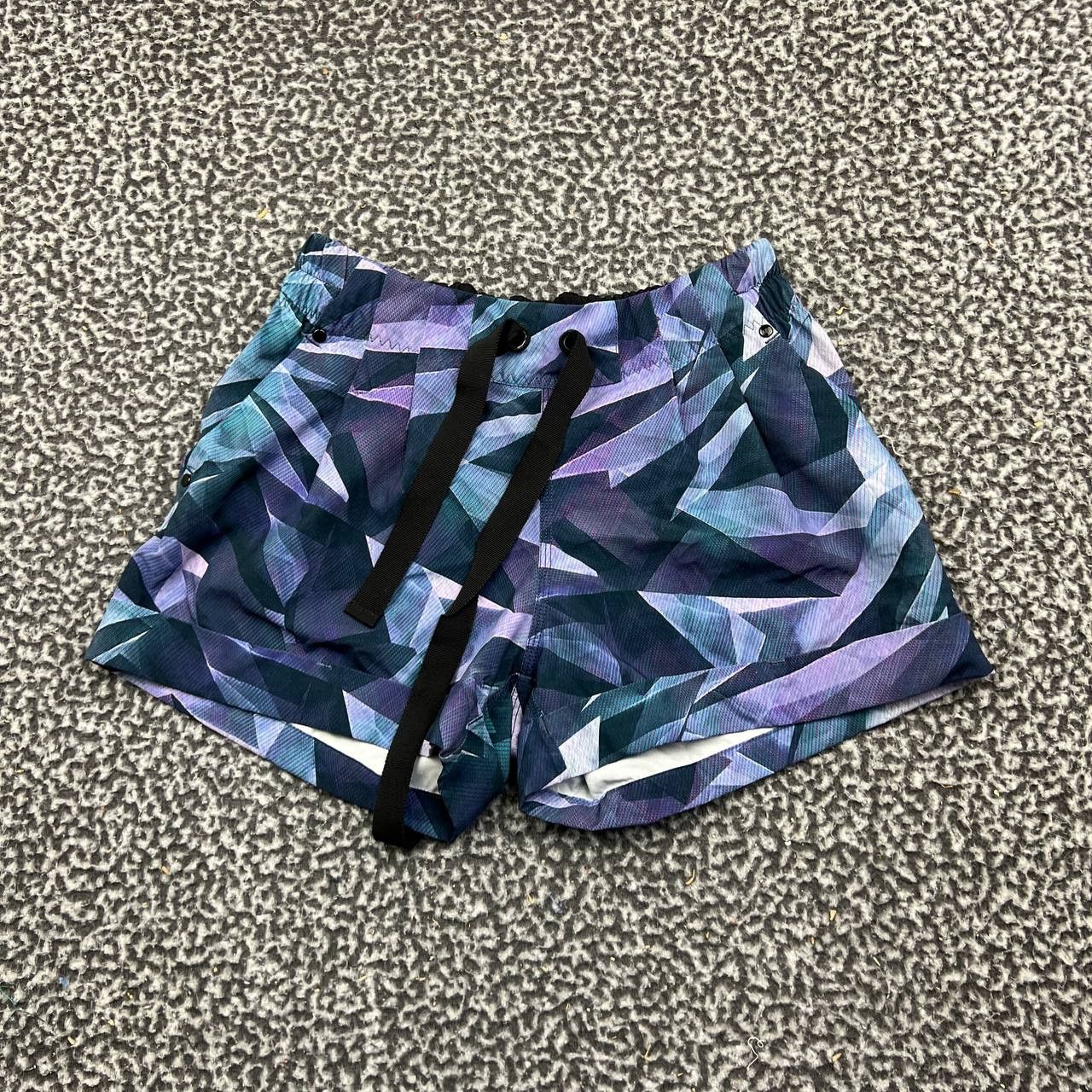 Lululemon Lululemon Athletic Women 4 Geometric Print Drawstring Size 27" / US 4 / IT 40 - 1 Thumbnail