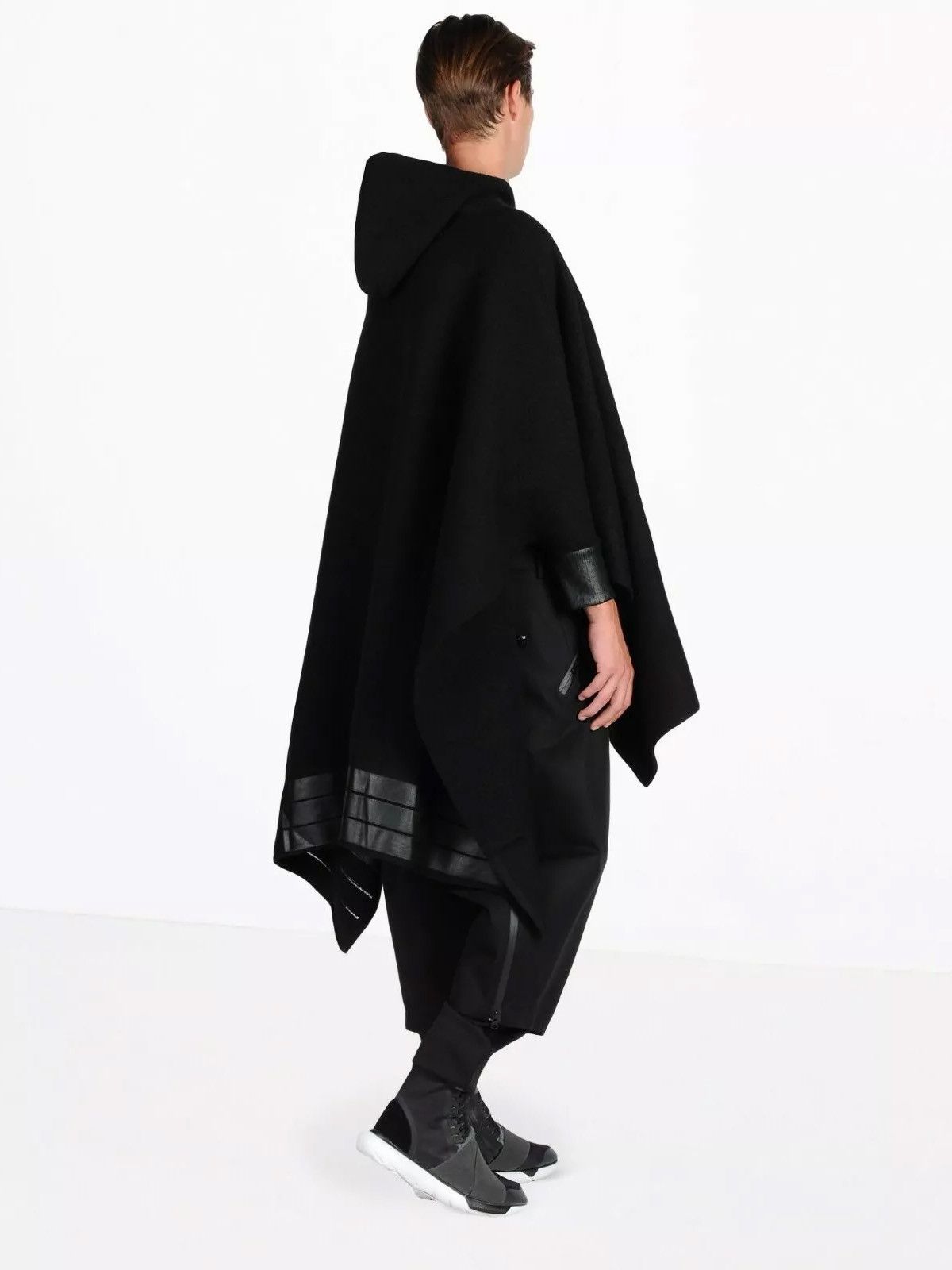Y-3 × Yohji Yamamoto adidas Y-3 (ワイスリー) Fall-Winter 2016/17 Poncho Sweater AZ5093 Size US S / EU 44-46 / 1 - 4 Thumbnail
