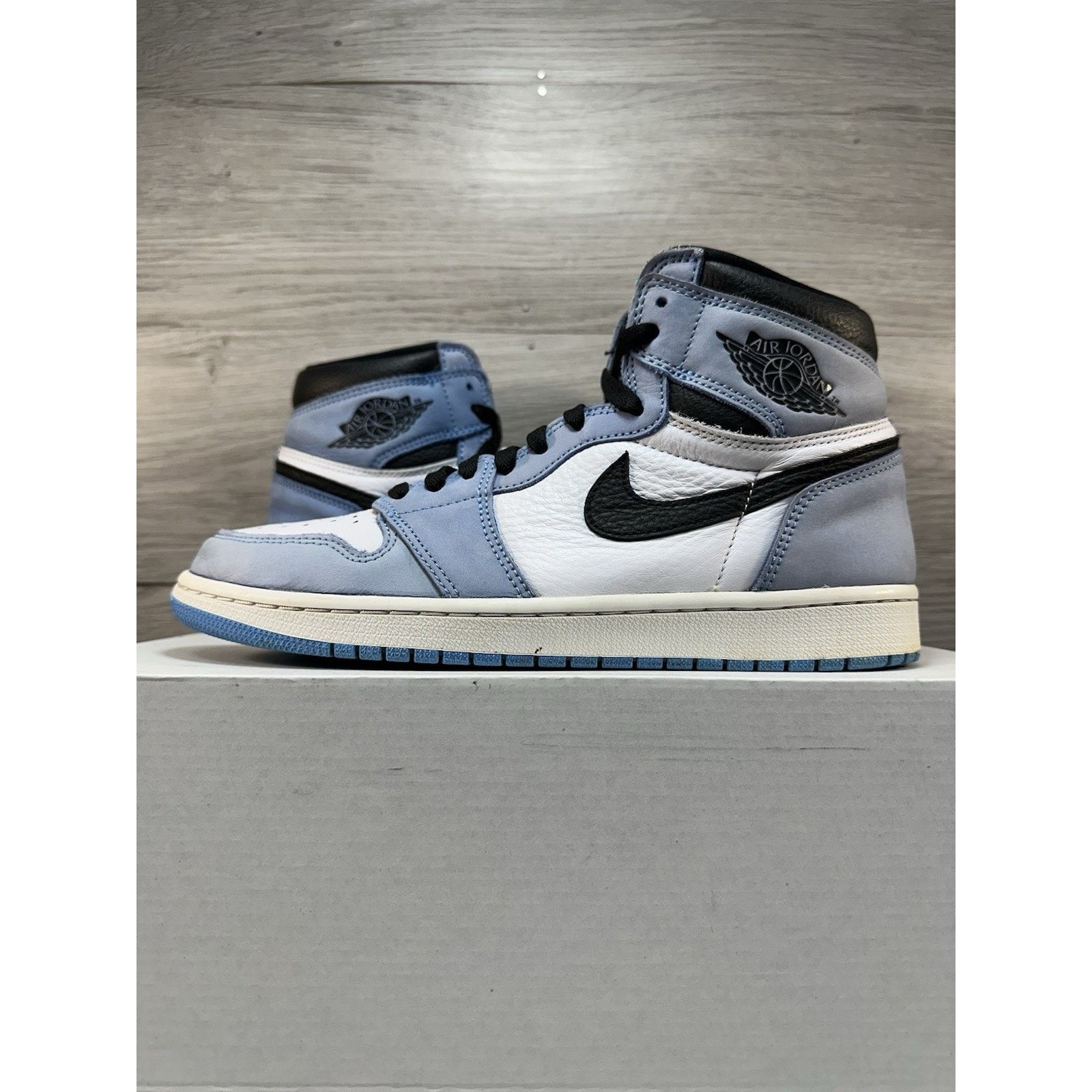 Jordan Brand Jordan 1 Retro OG High University Blue - Size 9.5 Size US 9.5 / EU 42-43 - 1 Thumbnail