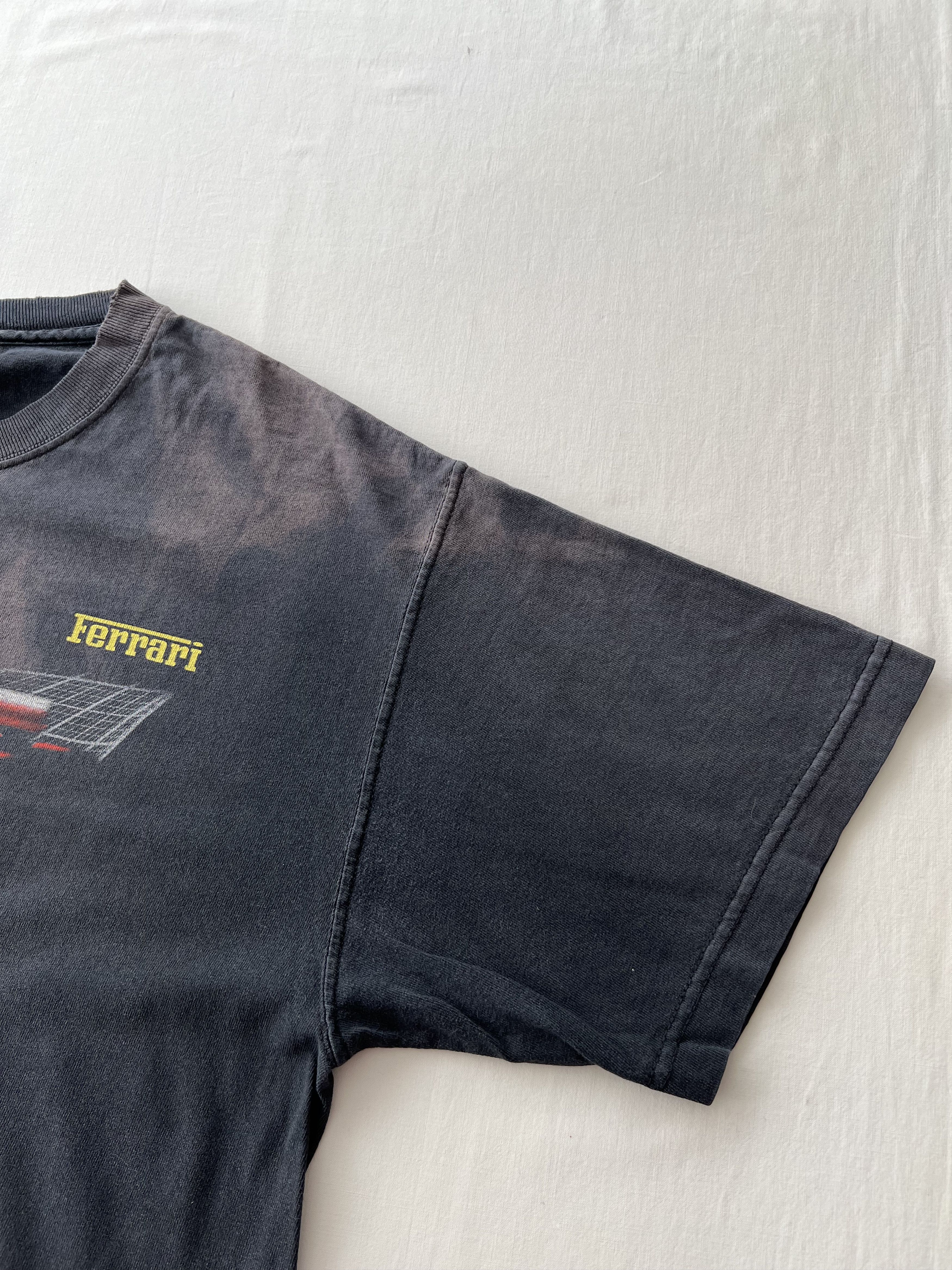 Ferrari Vintage 2001 Ferrari World Champions F1 Formula 1 Black Tee Size US L / EU 52-54 / 3 - 9 Thumbnail