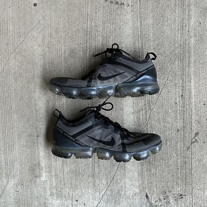 Vapormax shop ghost black