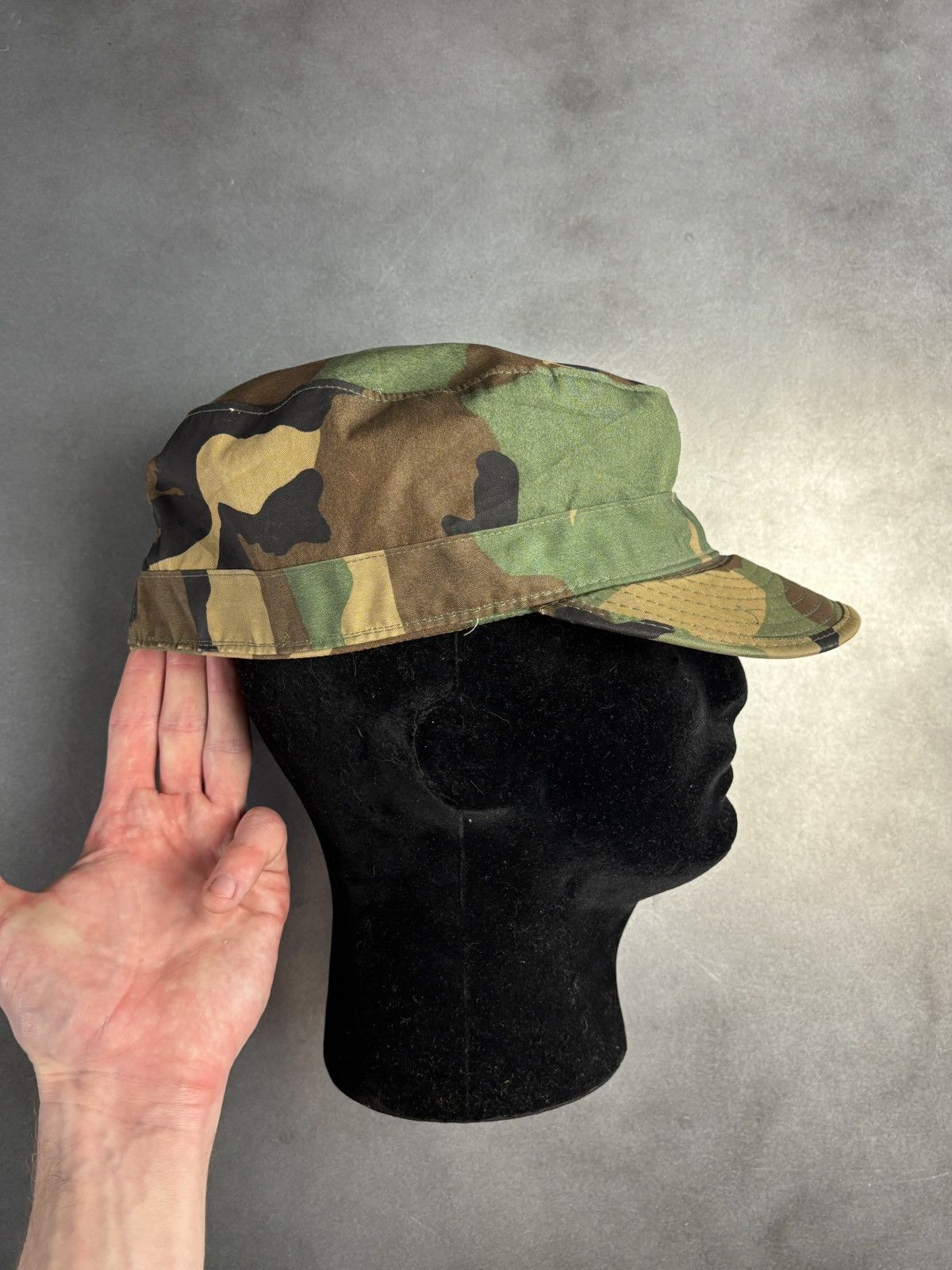 Vintage 1980s Army Cap Vintage Military Hat Woodland Proper Ear Flap Size ONE SIZE - 2 Thumbnail