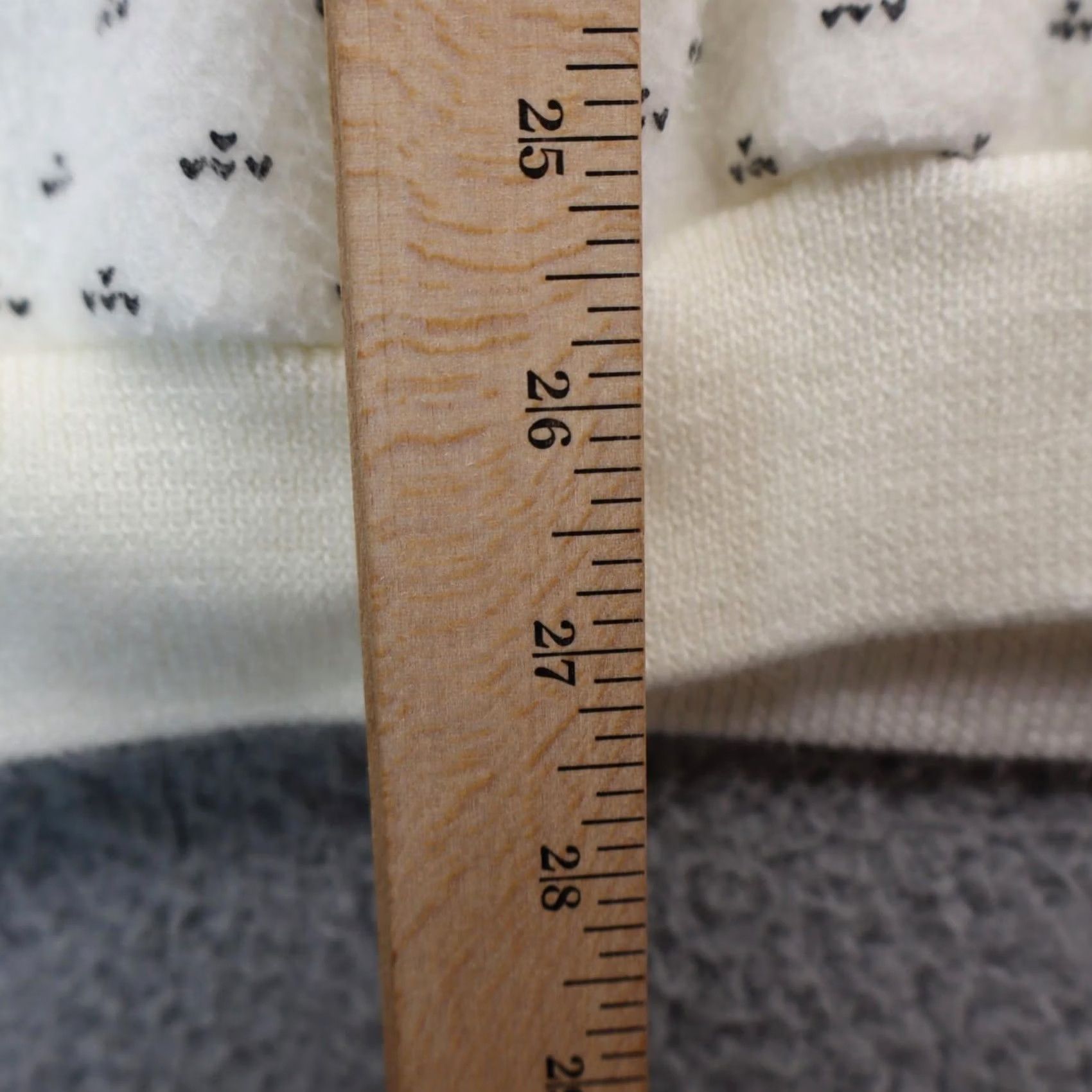 Vintage VINTAGE Bog Sport Sweater Unisex Adults Pullover 90s White Wide V-Neck Long Sleeve Oversized Casual Tweed Knit Pullover Large L Men Women Size US L / EU 52-54 / 3 - 4 Thumbnail