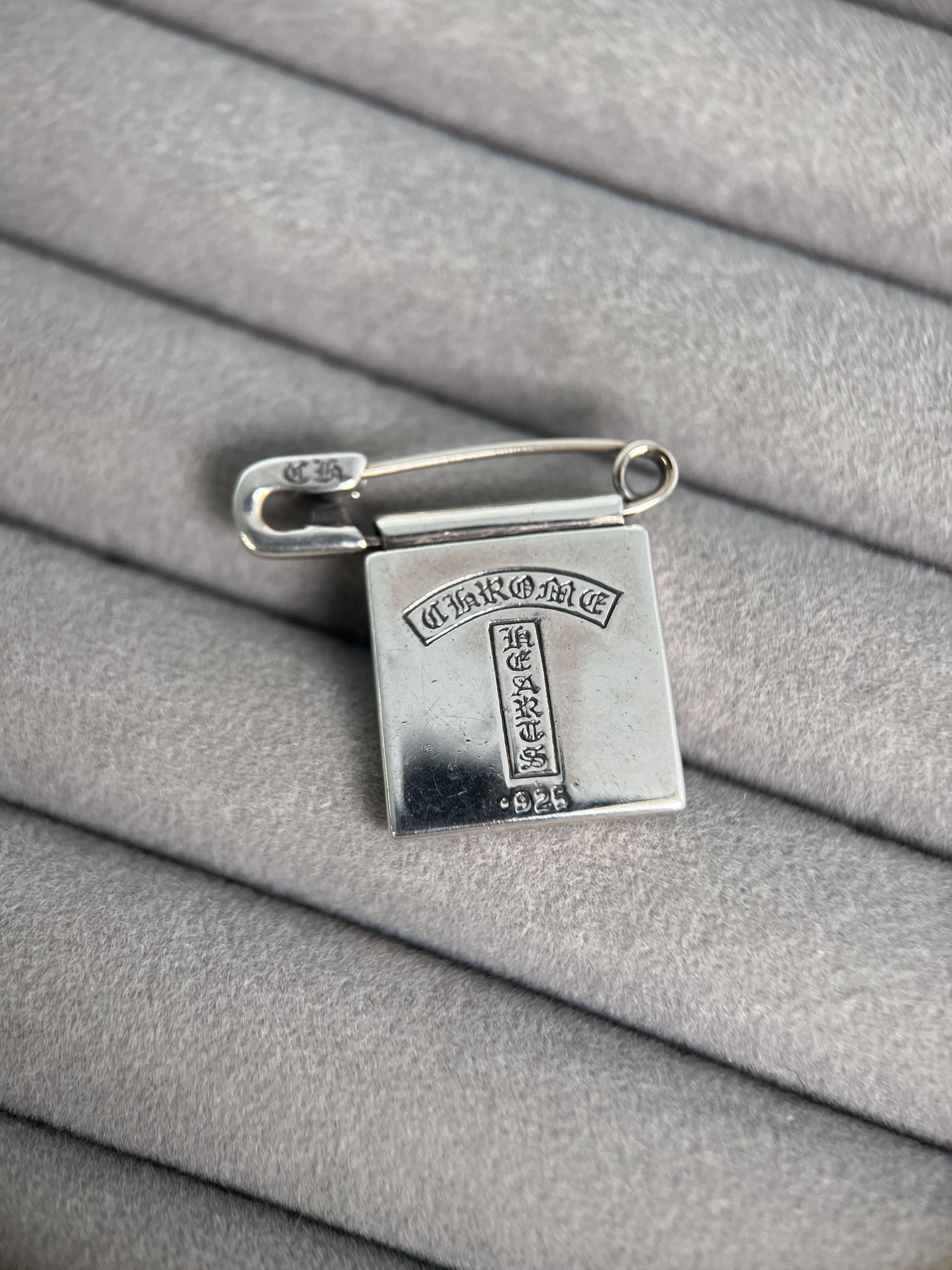 Chrome Hearts Chrome Hearts Osaka LIMITED 2001 Safety Pin Brooch .925 Size ONE SIZE - 2 Thumbnail