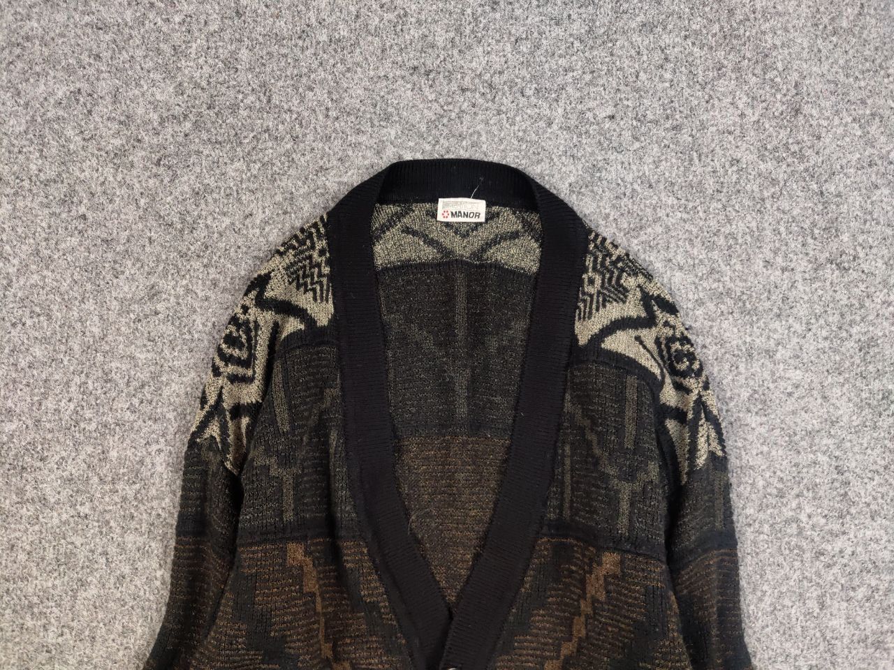 Japanese Brand Vintage 90's Japanese Style Knit Art Dark Pattern Cardigan Size US M / EU 48-50 / 2 - 8 Thumbnail