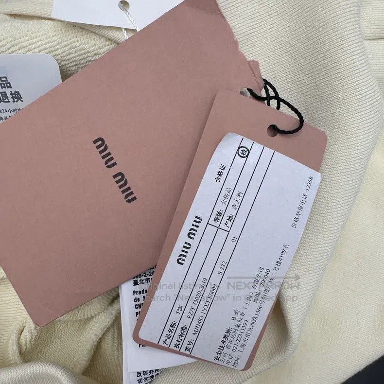 Miu Miu Miu Miu Size XS Miu Miu long sleeve hooded sweater Size XS / US 0-2 / IT 36-38 - 7 Thumbnail