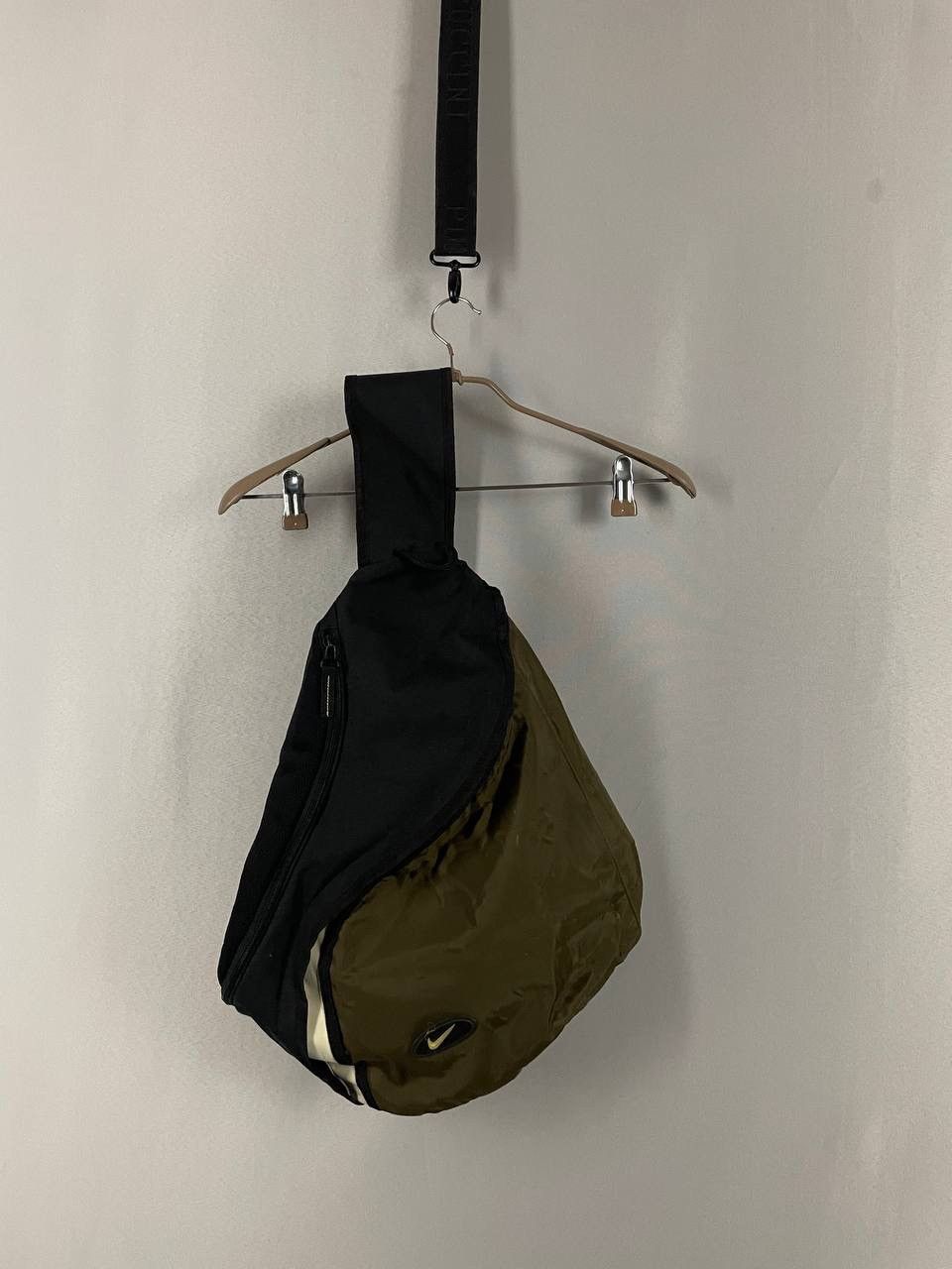 Nike Nike Nylon Bag Vintage 1990s Size ONE SIZE - 1 Thumbnail