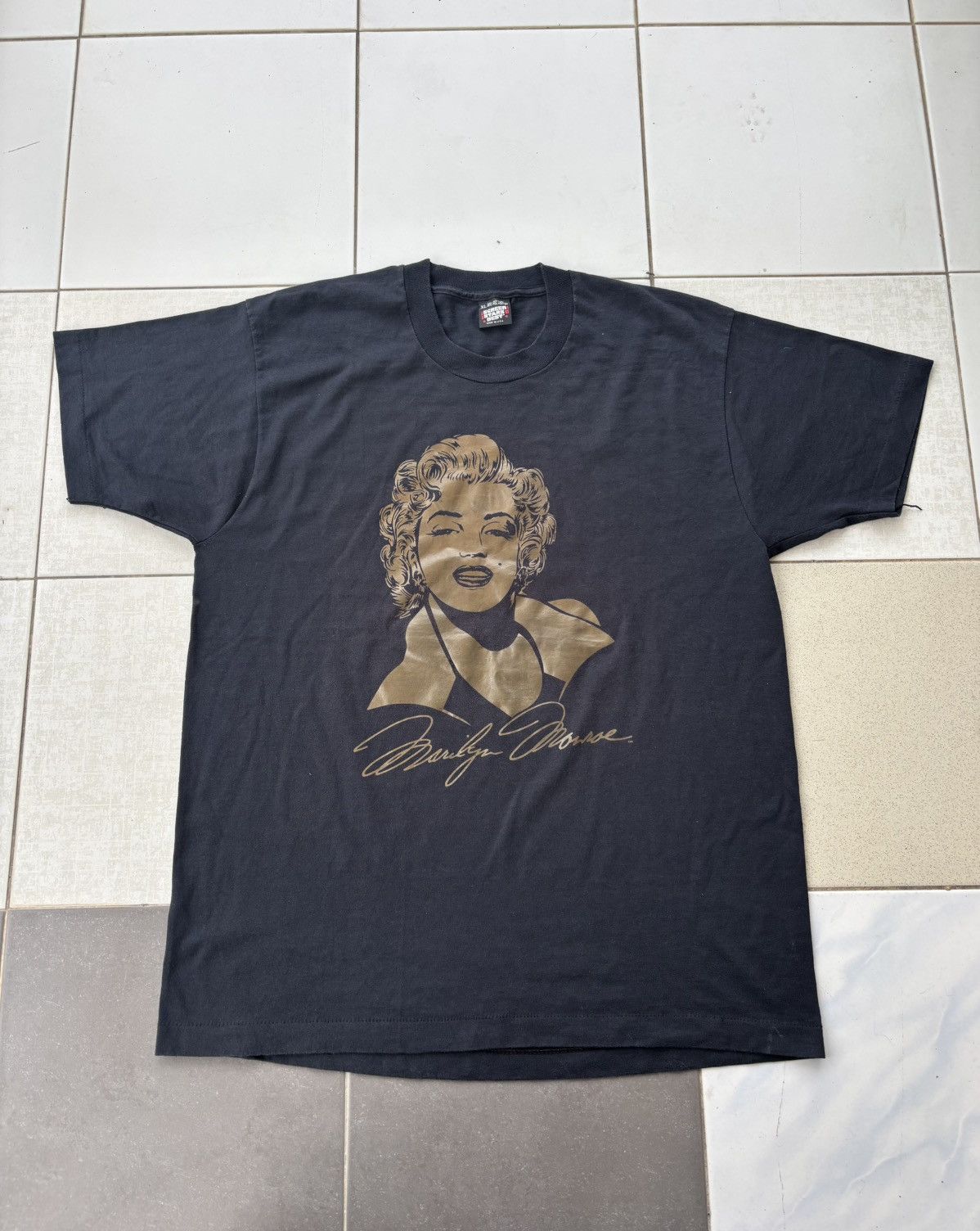 Vintage Vintage 80’s Marilyn Monroe Deadstock Tshirt Size US XL / EU 56 / 4 - 1 Thumbnail