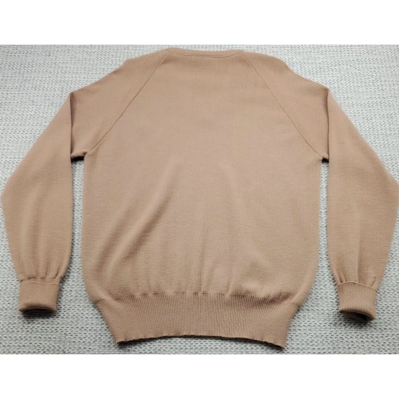 Vintage VTG Symbol Austin Healey MKIII Sweatshirt Mens 42 Long Sleeve Sweater Pullover Beige Wool Logo Crew Neck Vintage 80s 90s Classic Outdoor Designer Size US XL / EU 56 / 4 - 7 Thumbnail