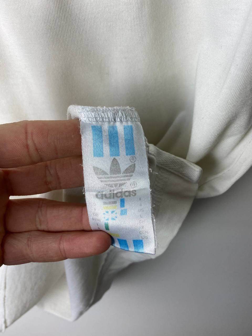 Vintage Adidas 90s streetwear reflective vintage t-shirt size L Size US L / EU 52-54 / 3 - 5 Thumbnail