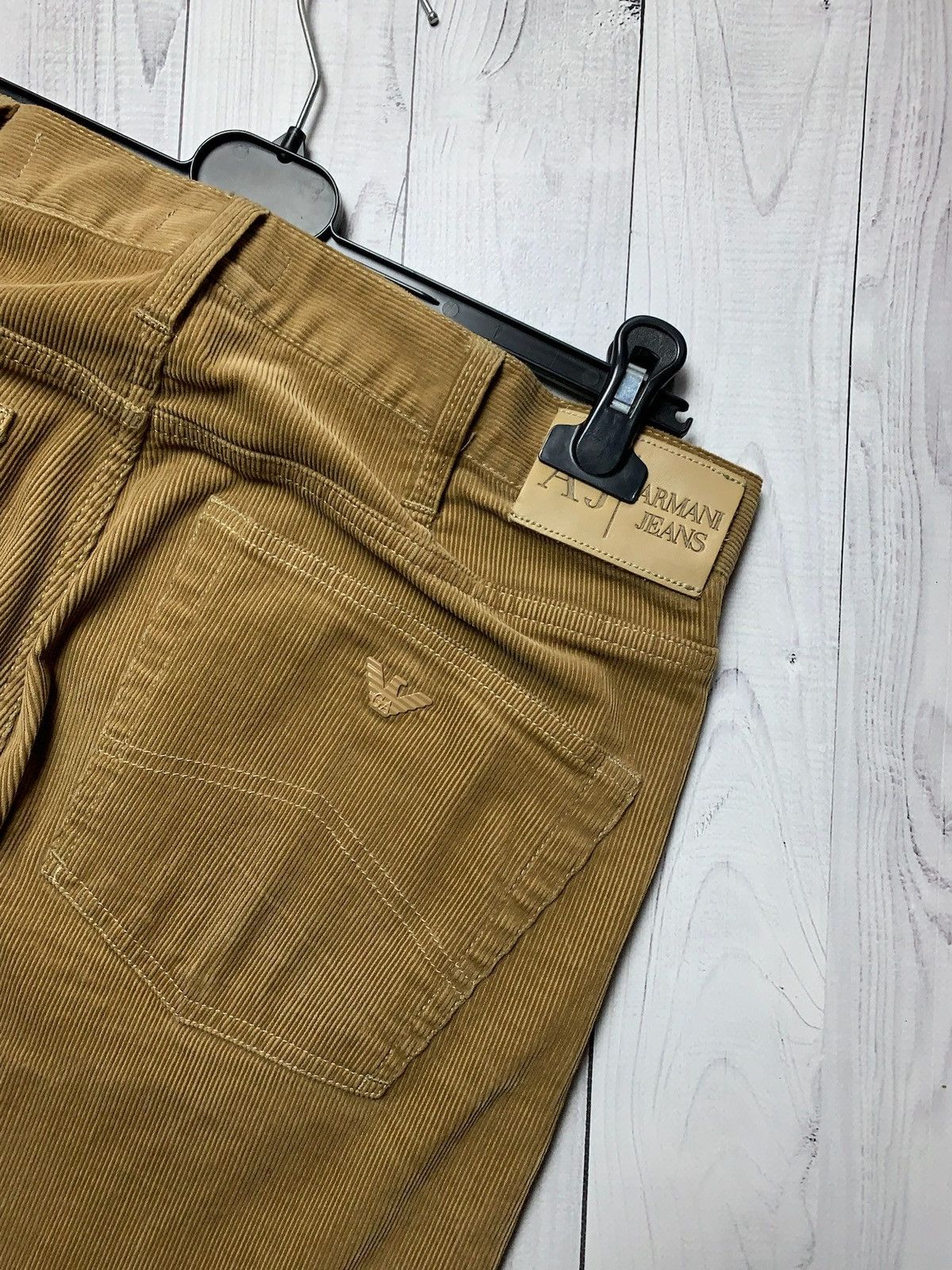 Armani × Vintage Vintage Armani Jeans velvet jeans size 36 logo Size US 36 / EU 52 - 2 Thumbnail