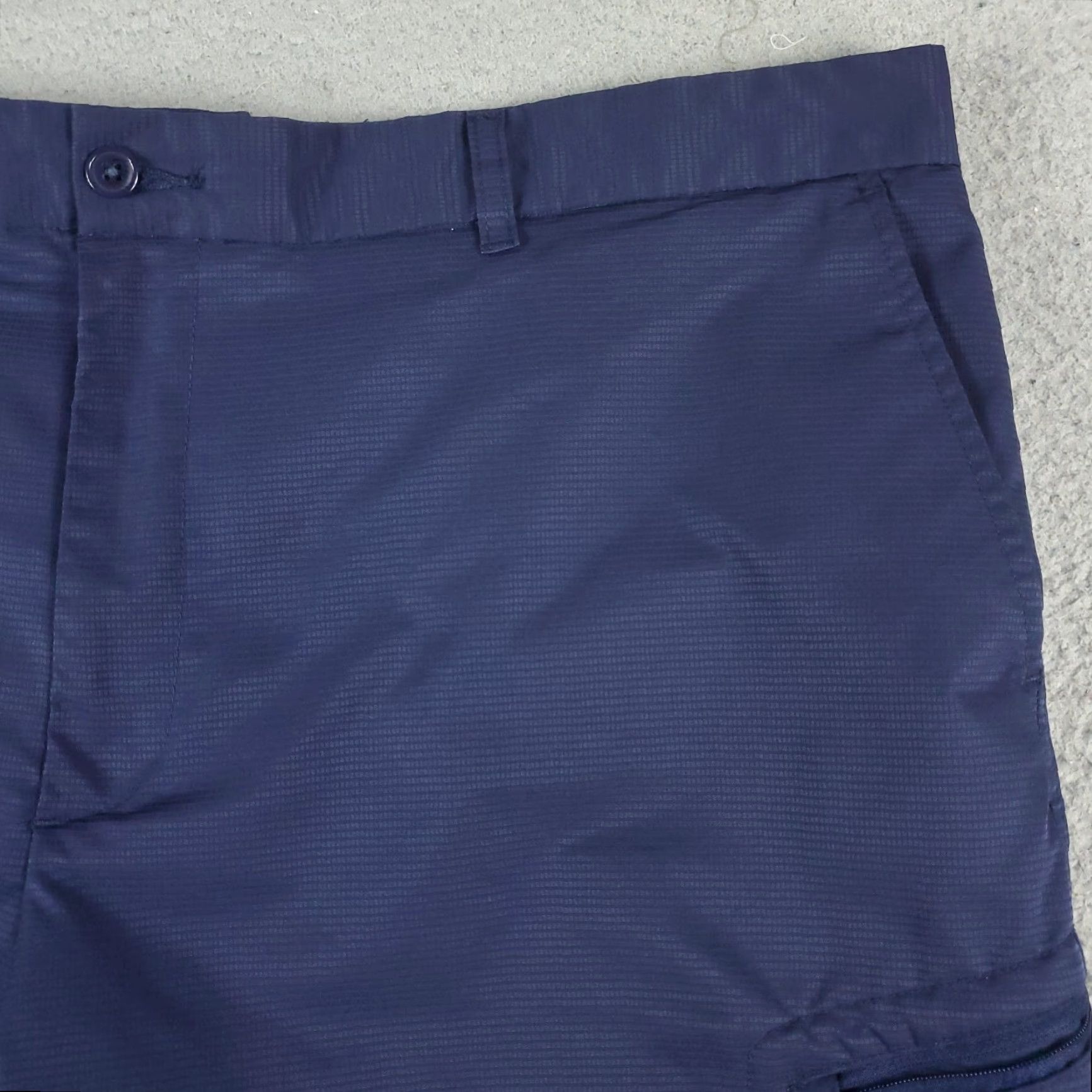 Vintage Pebble Beach Mens Chino Shorts 40 Blue Flat Front Casual Golf Pants Regular Belt Loops Logo Vintage No Size US 40 / EU 56 - 3 Thumbnail
