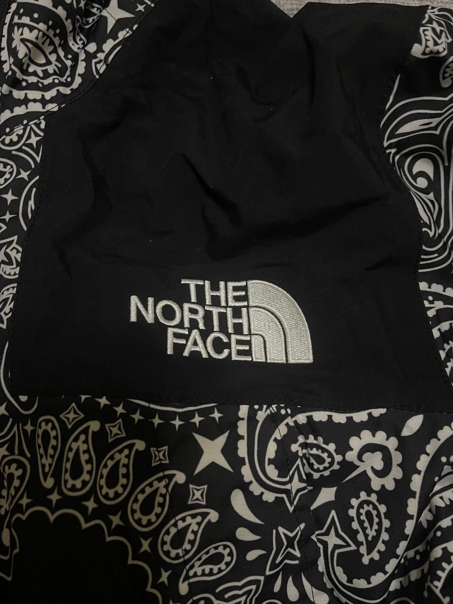 Supreme Supreme x TNF Black Camo Shell Jacket M Size US M / EU 48-50 / 2 - 4 Thumbnail