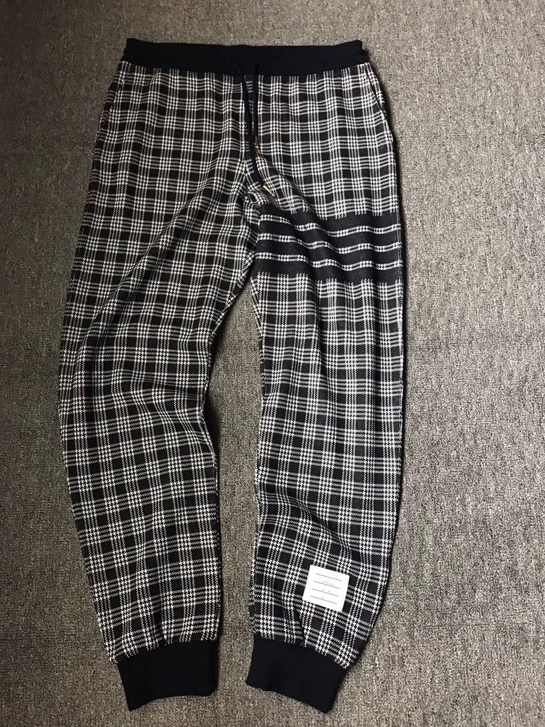 Thom Browne Thom Browne size3 Classic four-barrel trousers with a check Size US 27 - 1 Thumbnail