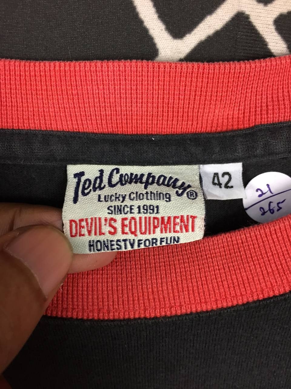 Japanese Brand Ted Company Lucky Flag Devil's Motorcycle Races Tee Size US L / EU 52-54 / 3 - 11 Thumbnail
