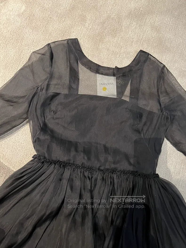 Valentino Valentino Main line princess dress Size M / US 6-8 / IT 42-44 - 8 Thumbnail