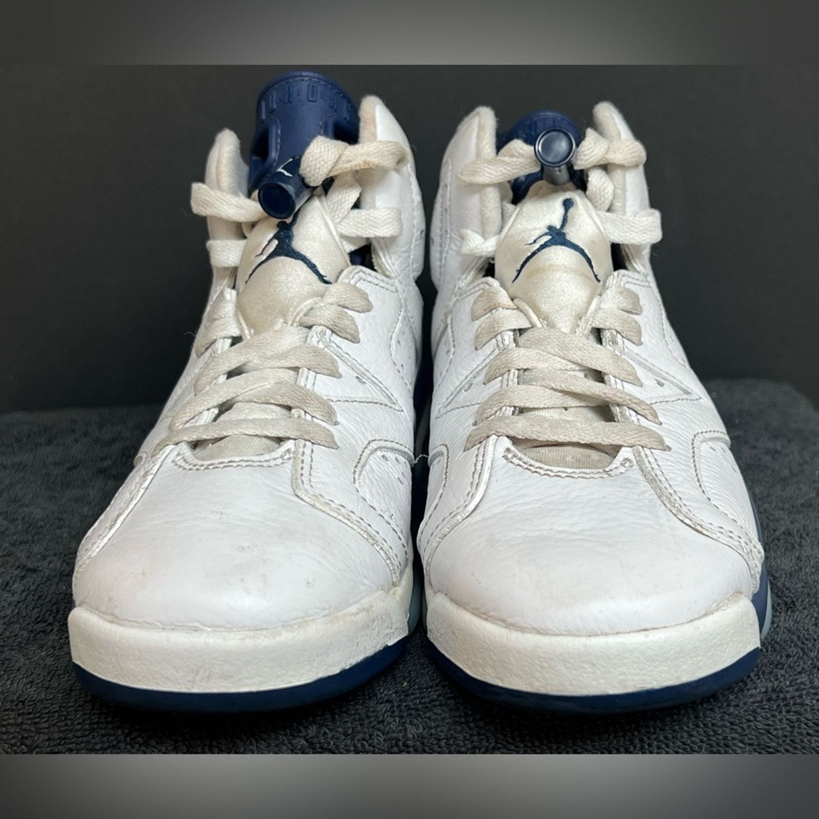 Jordan Brand Air Jordan 6 Retro Midnight Leather Shoes 5.5Y Women 7 Size US 7 / IT 37 - 3 Thumbnail