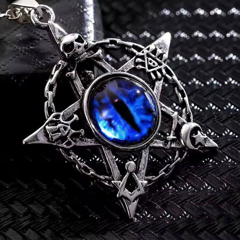 Jewelry Retro Devil's Eye Pendant Necklace Size ONE SIZE - 2 Thumbnail