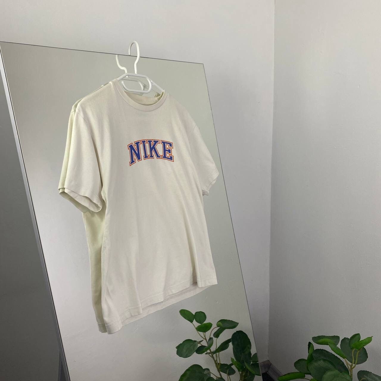 Nike Nike Vintage T-shirt Big Logo Boxy Fit Y2k Style Size US M / EU 48-50 / 2 - 1 Thumbnail