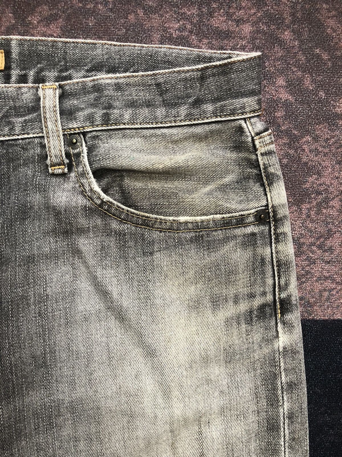 Uniqlo Vintage Japanese Distressed Black Faded Uniqlo Jeans Size US 35 - 4 Thumbnail