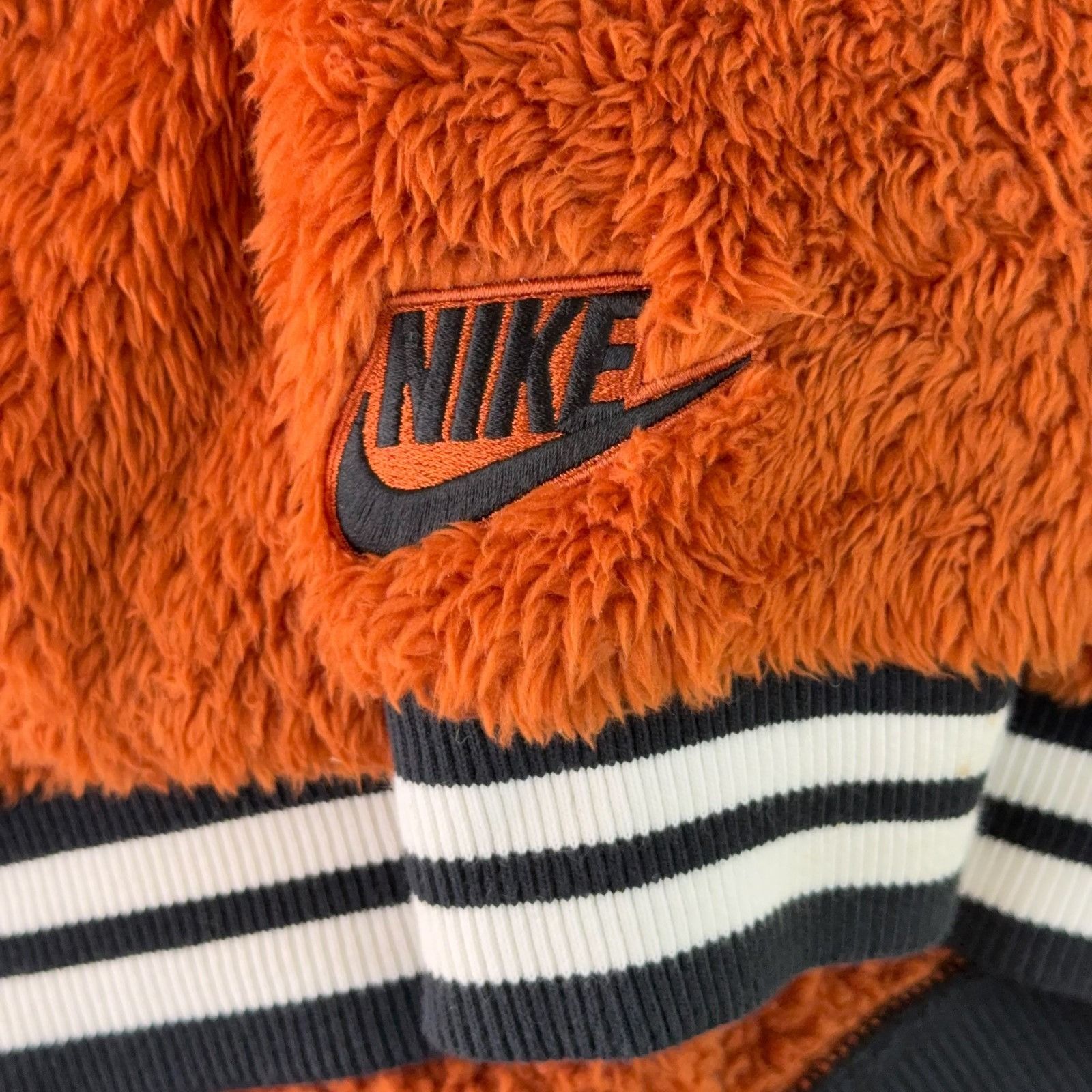 Nike Nike Women's "Wolf" Sherpa Sport Fleece Bomber Jacket Orange Size S / US 4 / IT 40 - 5 Thumbnail