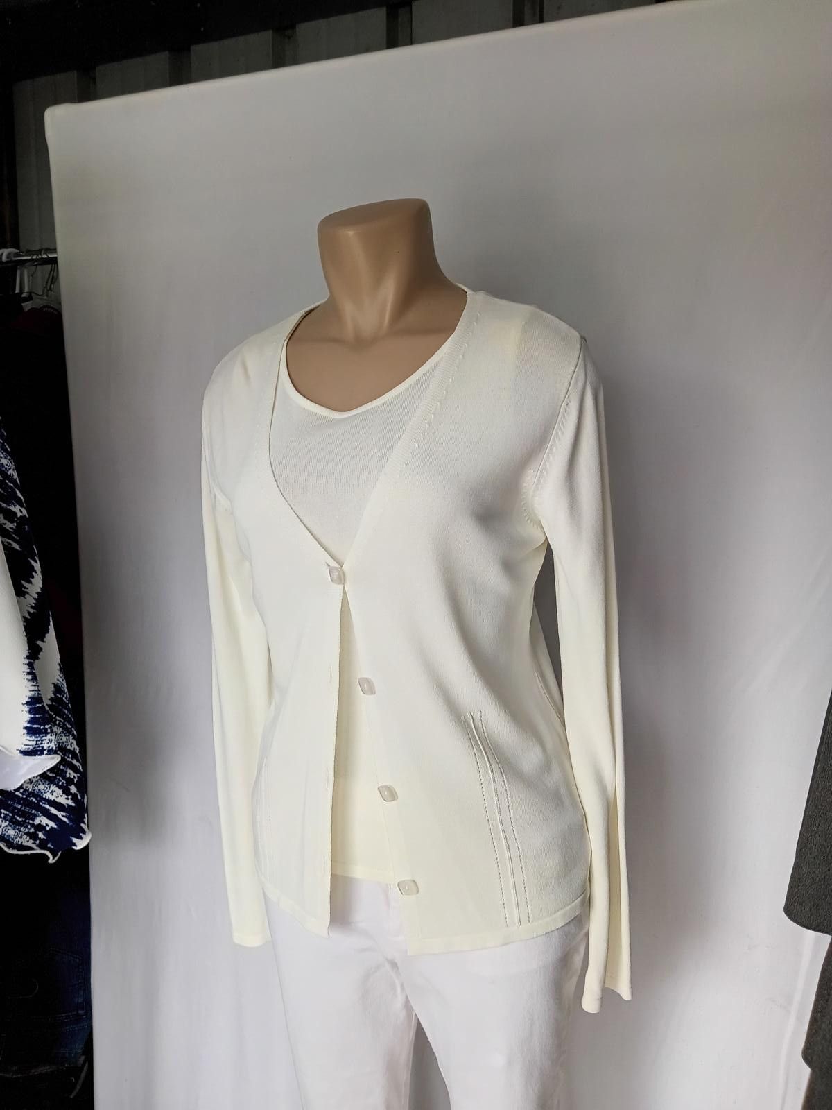 Designer Elegant White Joseph A Cardigan and Tank Top Set Size M / US 6-8 / IT 42-44 - 2 Thumbnail