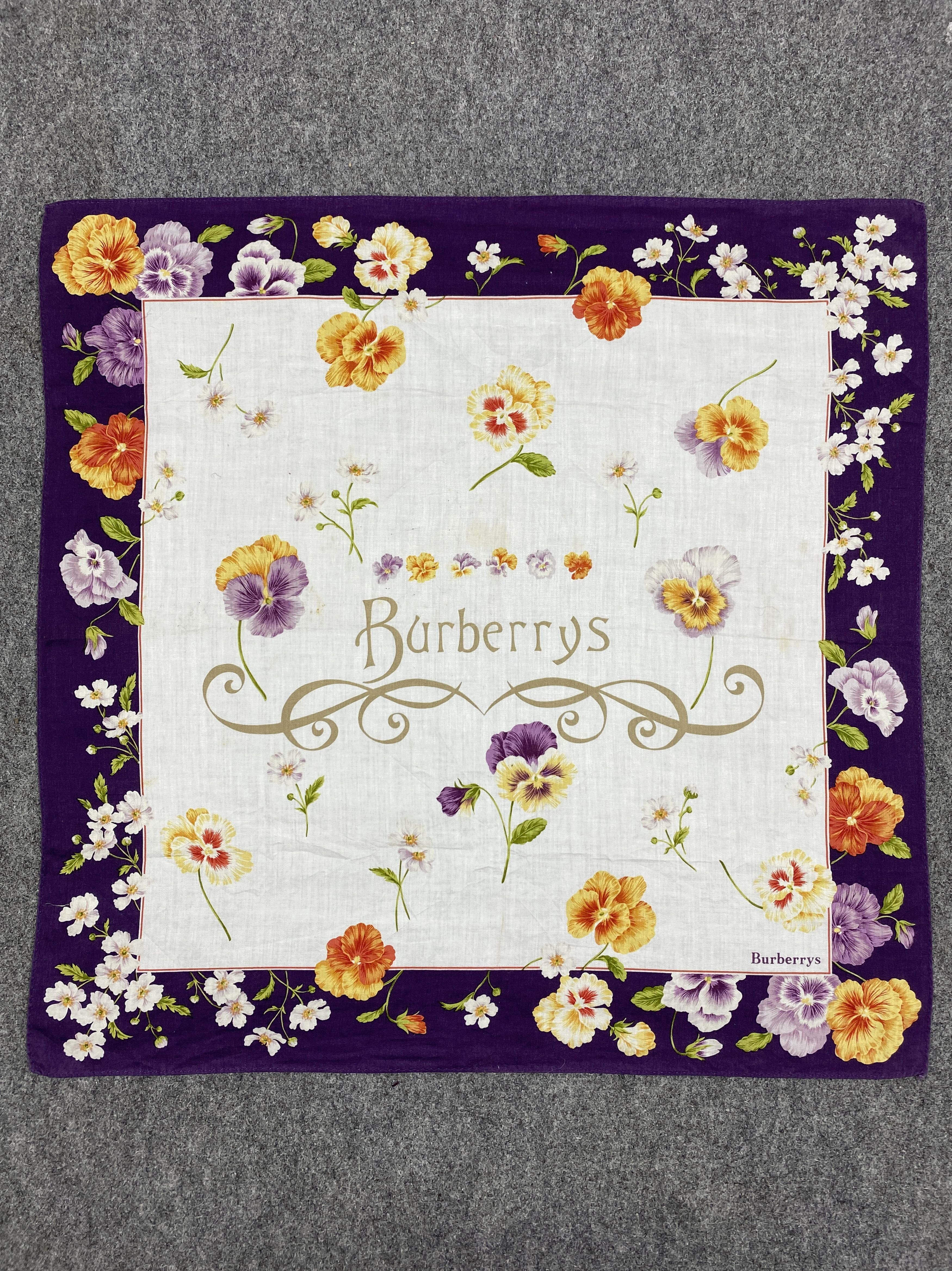 Burberry Burberrys Handkerchief / Bandana / Neckerchief HKC0241 Size ONE SIZE - 4 Thumbnail