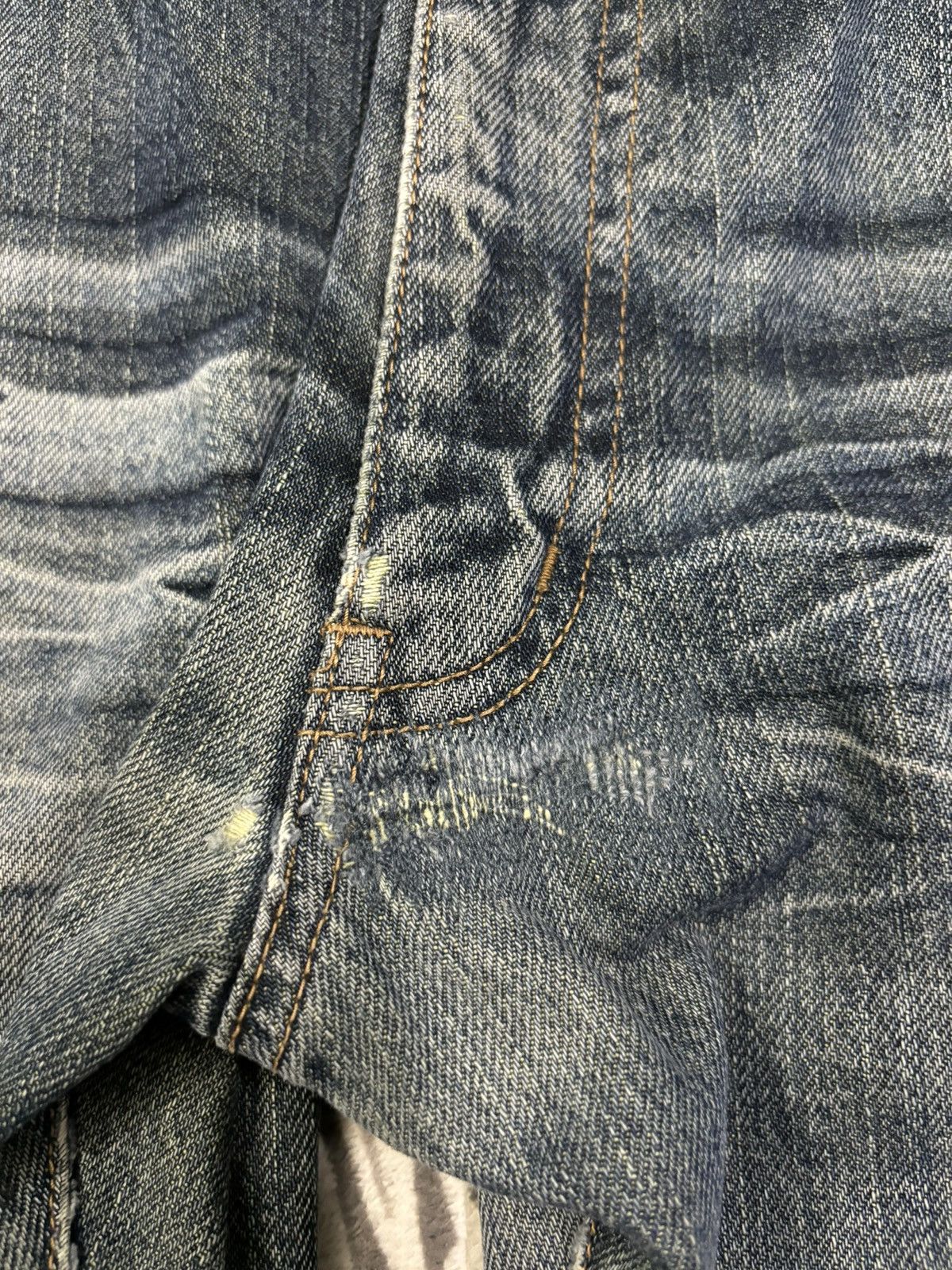 Japanese Brand Vintage Amore Puro American Classic Whiskers Ripped Jeans Size US 33 - 19 Thumbnail
