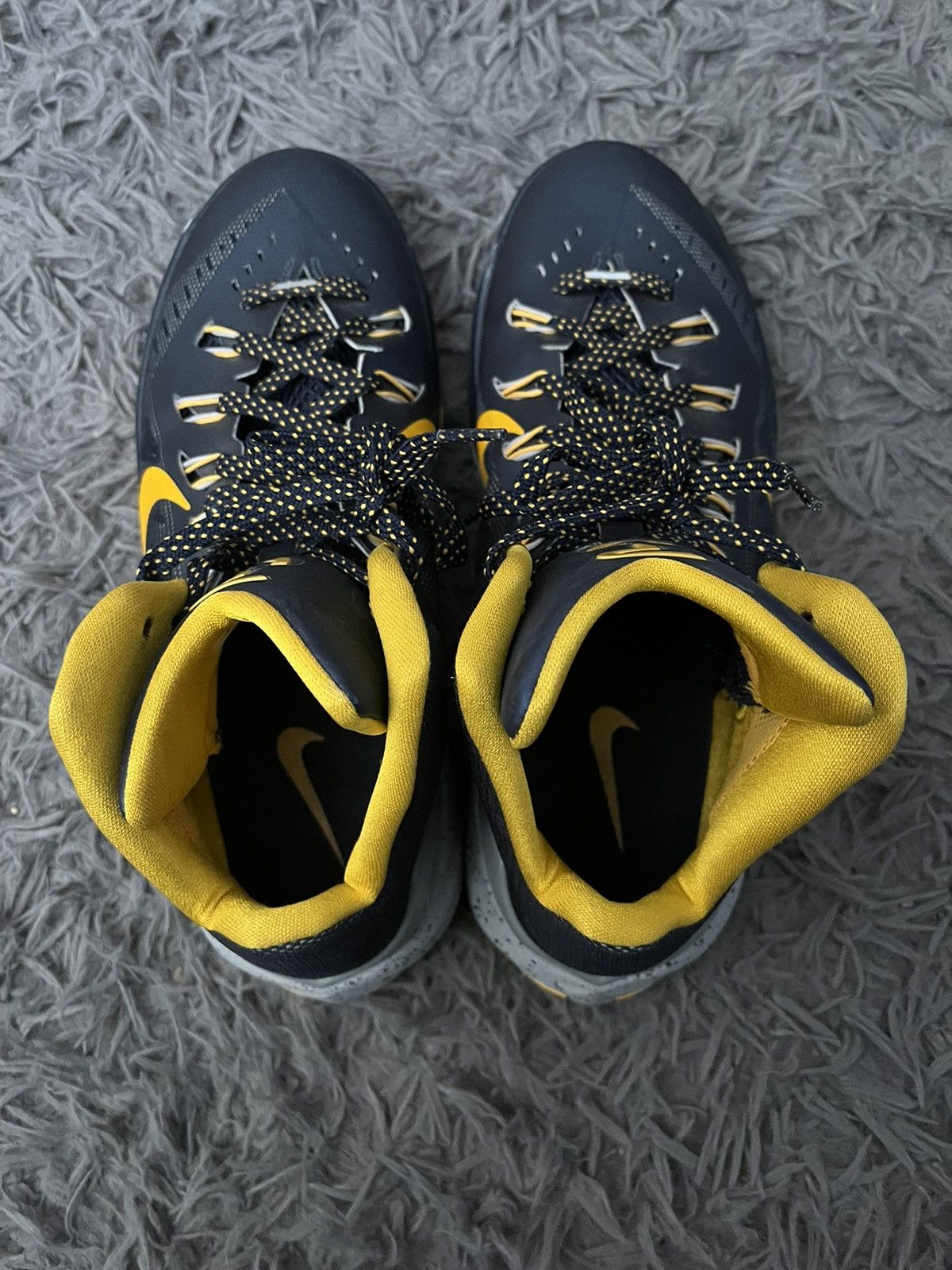 Nike Rare Nike Hyperdunk Paul George 2014 “Pacers” Size 9.5 Size US 9.5 / EU 42-43 - 4 Thumbnail