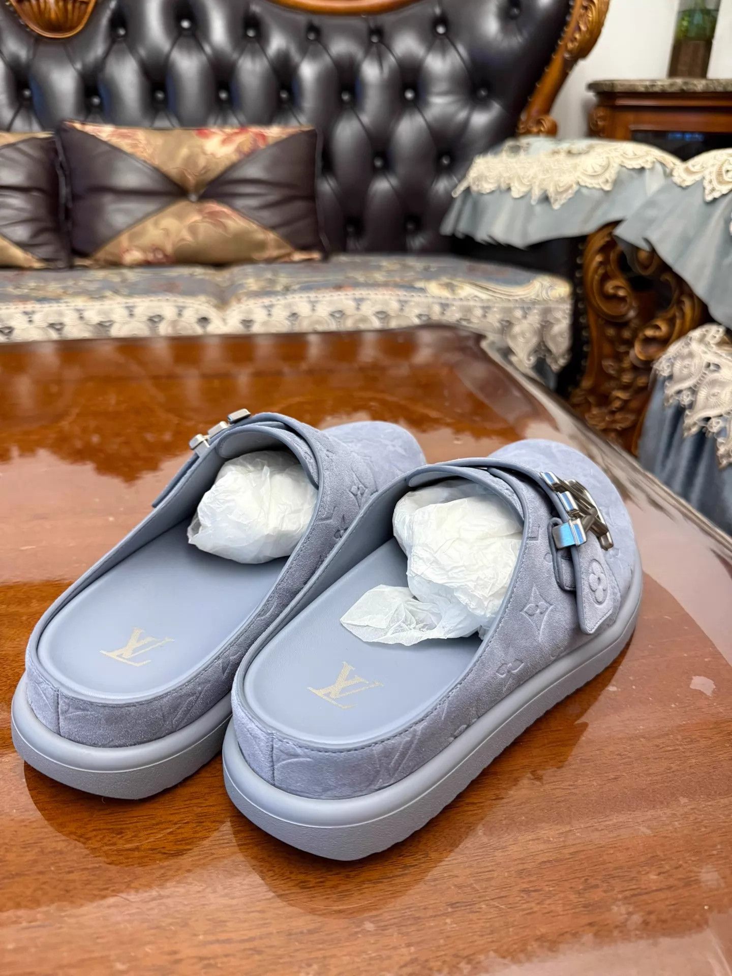 Louis Vuitton LV Easy Blue Suede Monogram Closed Toe Mule 41 Unisex Size US 8 / EU 41 - 5 Thumbnail