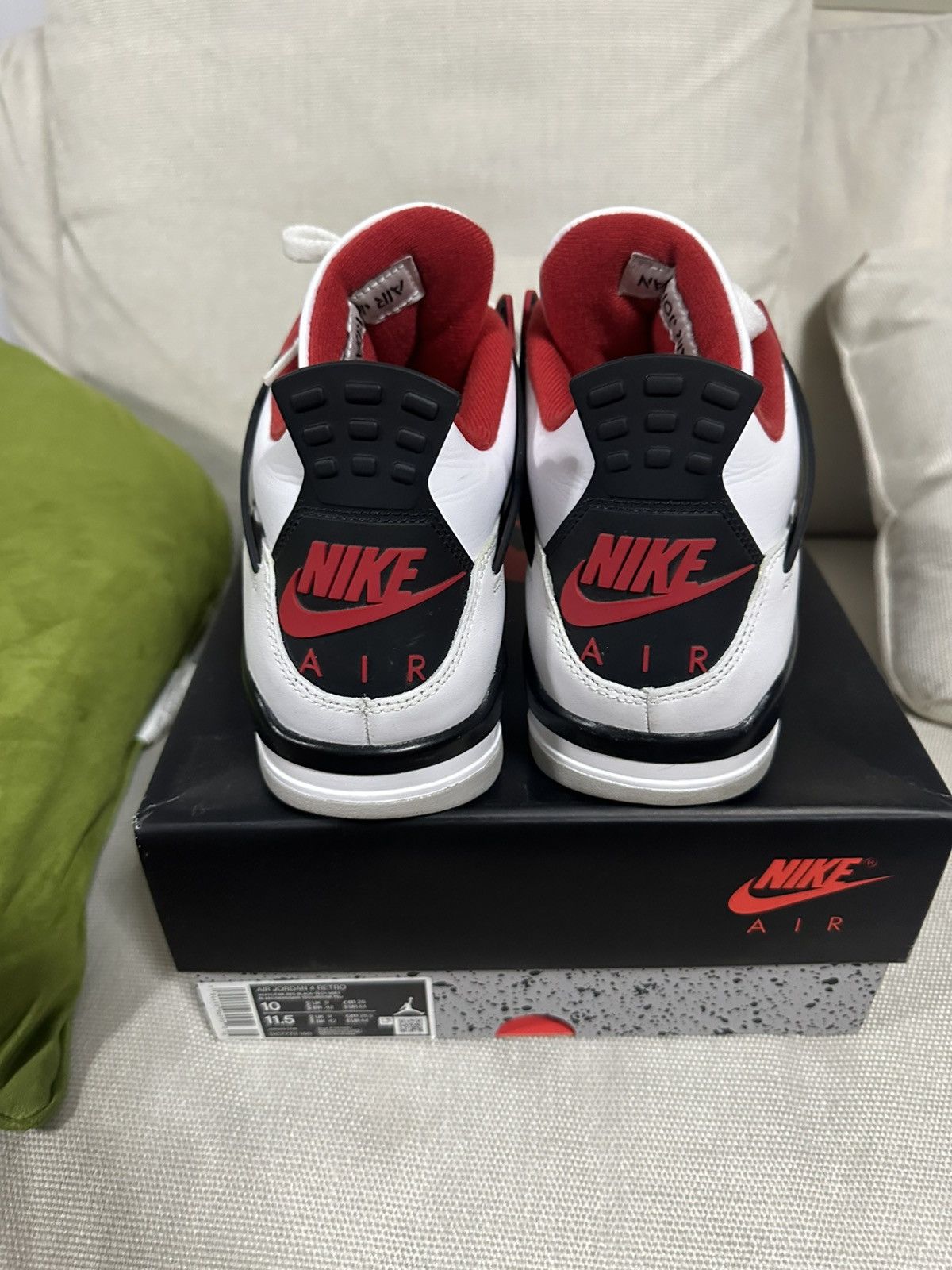 Nike Jordan 4 retro fire red (2020) Size US 10 / EU 43 - 5 Thumbnail