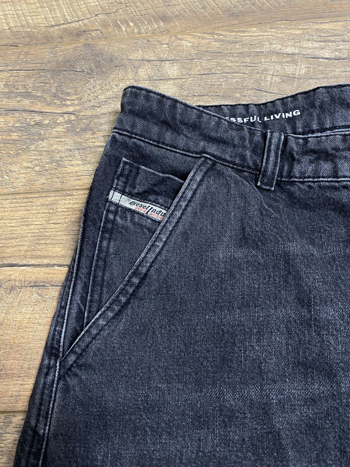 Diesel Diesel W27 Baggy Black Multi-Pocket Cargo Distressed Jeans Size US 32 / EU 48 - 3 Thumbnail