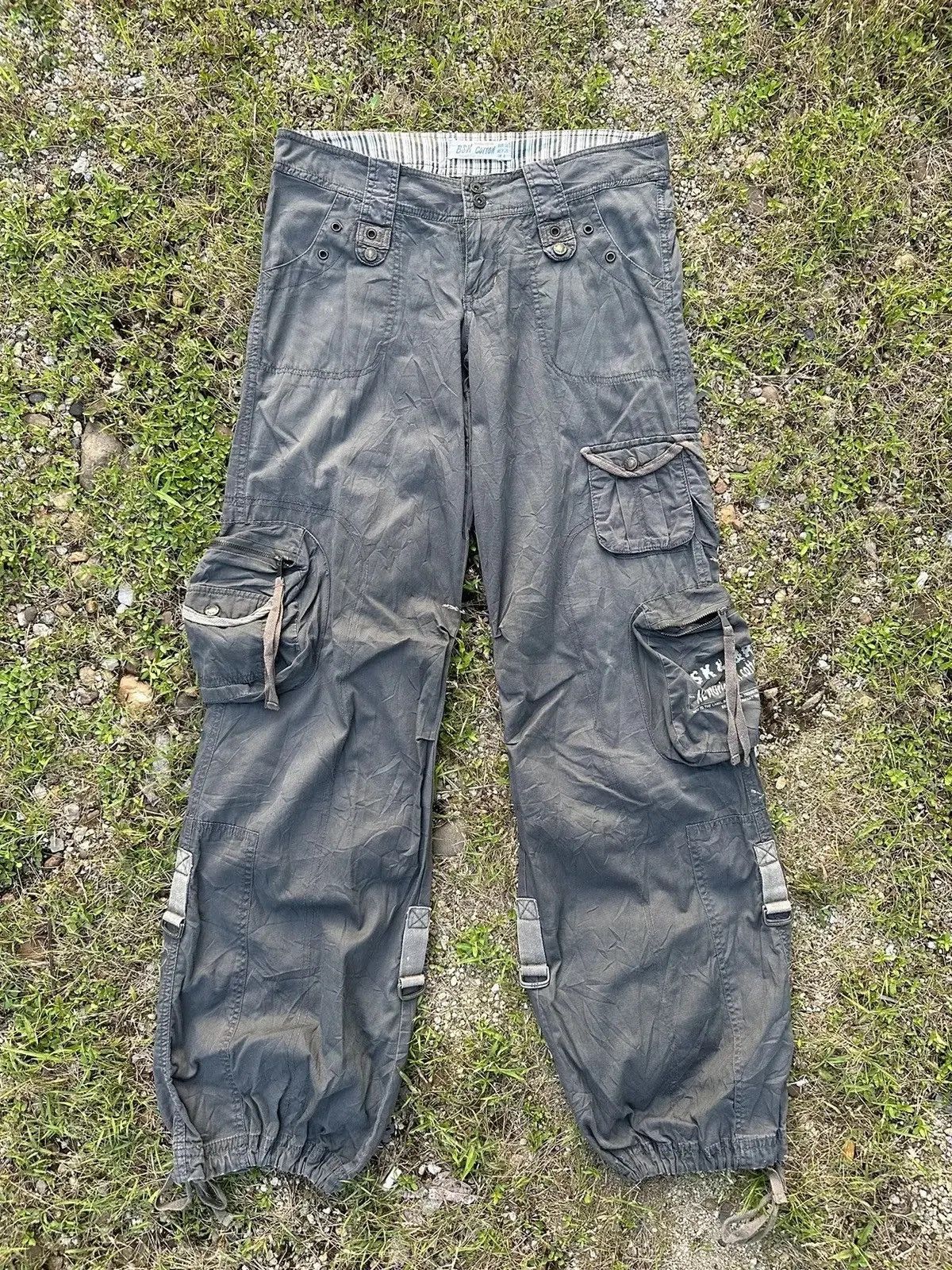 W32 L33 🔥CRAZY BERSHKA JAPAN 3D POCKET WIDE LEGS CARGO PANTS