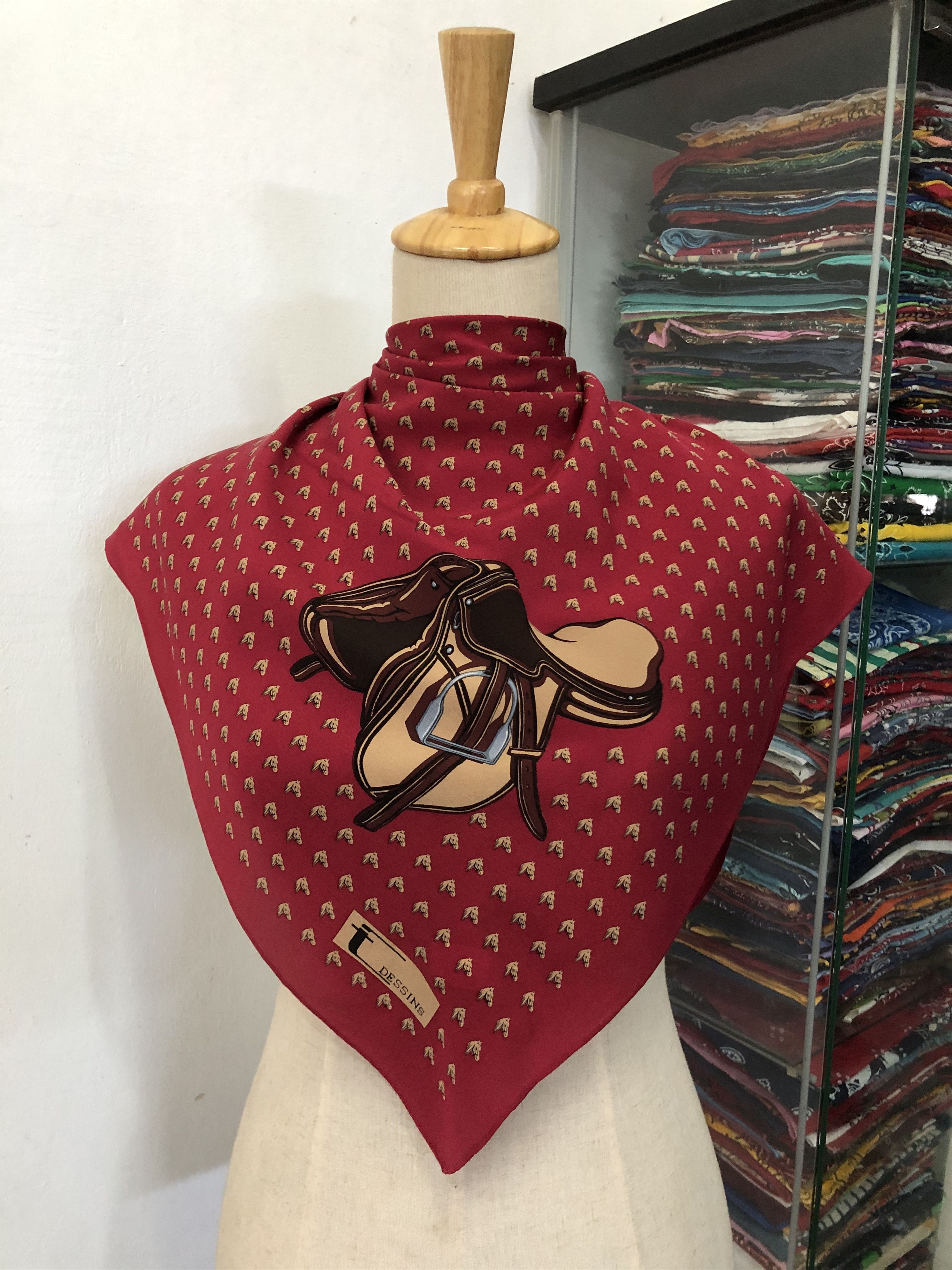 Vintage Vintage Silk Scarf Size ONE SIZE - 1 Thumbnail