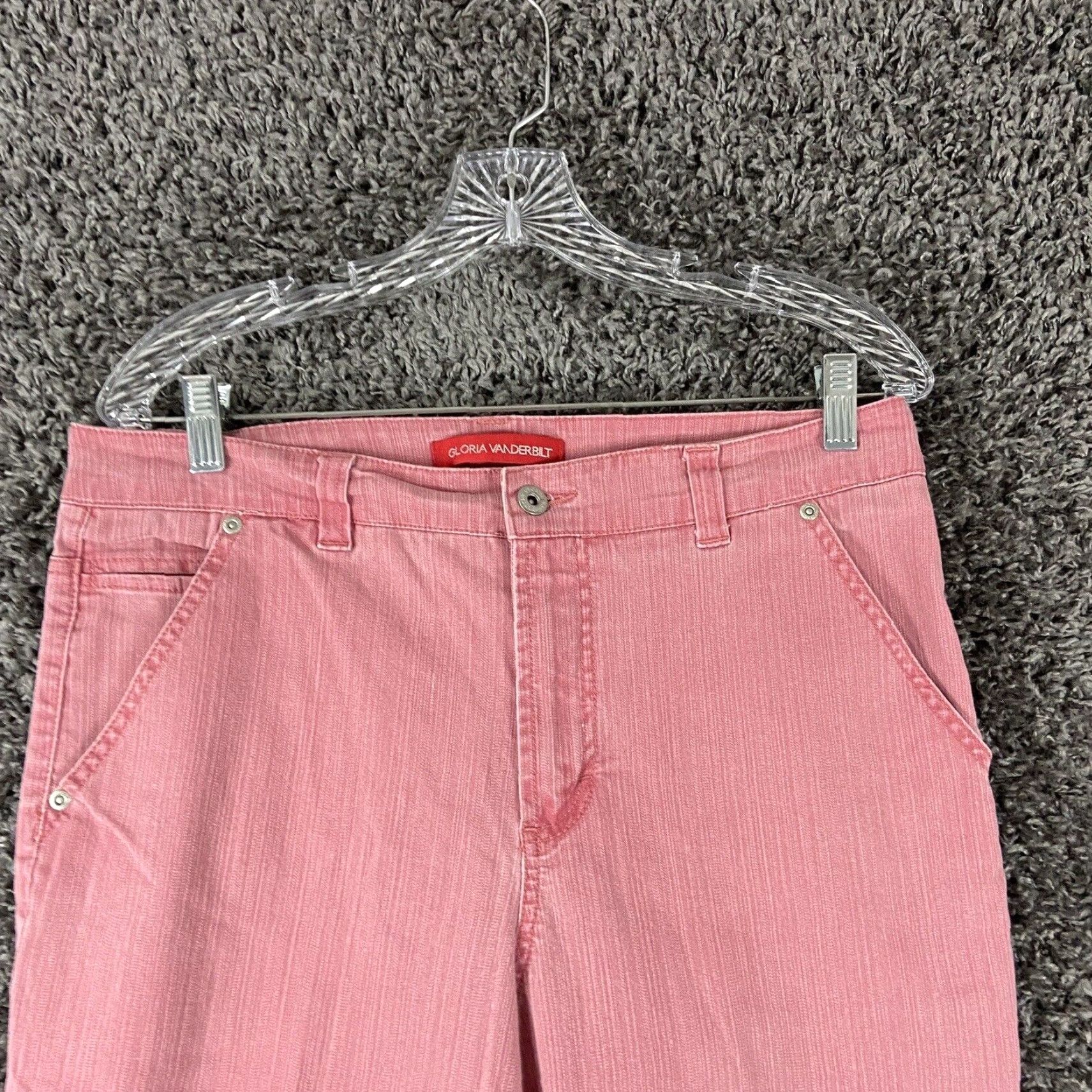 Gloria Vanderbilt VINTAGE Gloria Vanderbilt Capri Jeans Pink Denim Women 12 Capri Denim Jeans Women 12 Pink Gloria Vanderbilt Womens Jeans 12 Ladies Capris Pink Size ONE SIZE - 4 Thumbnail
