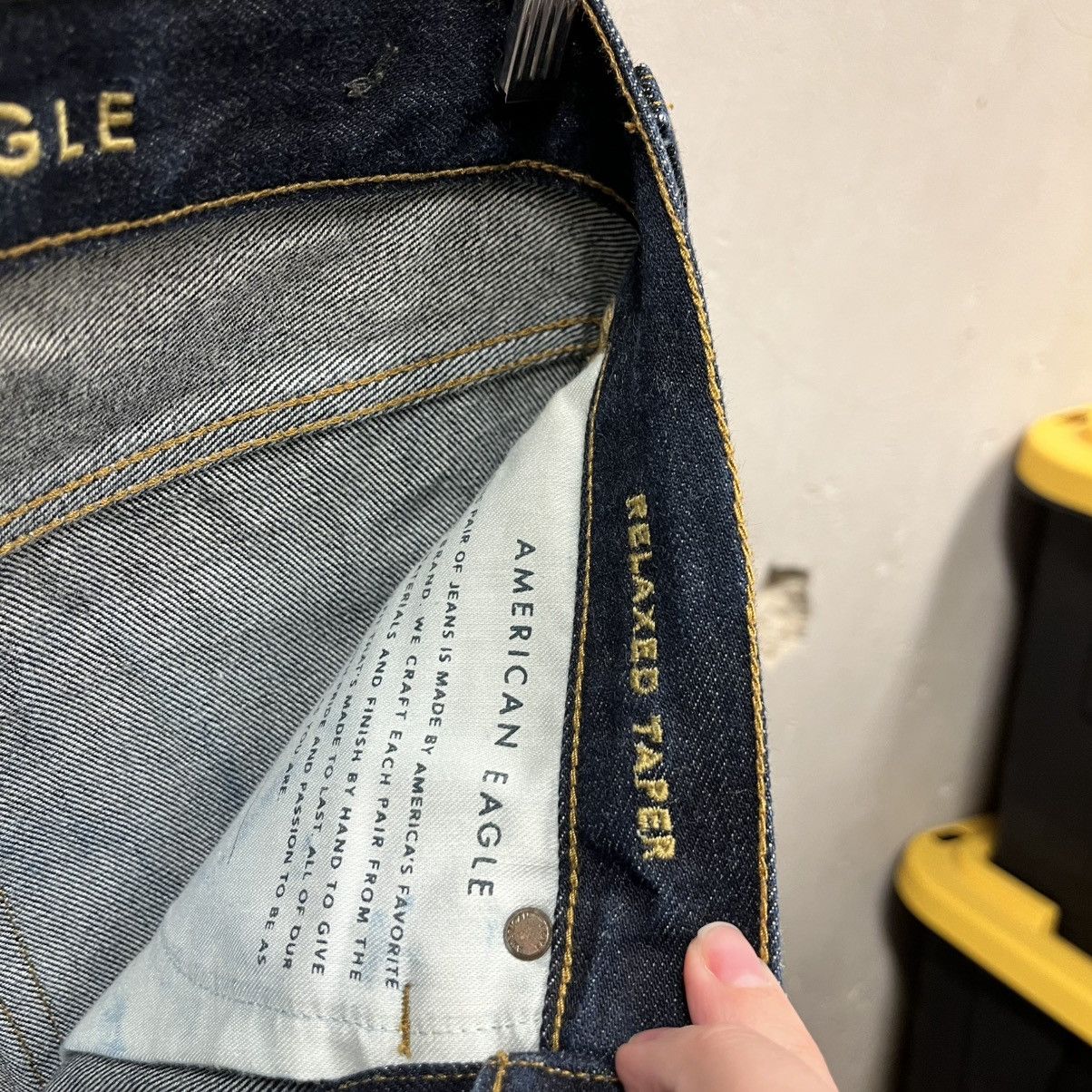 American Eagle Outfitters American Eagle Selvedge Raw Denim Relaxed Taper Jeans 29x32 Size US 29 - 10 Thumbnail