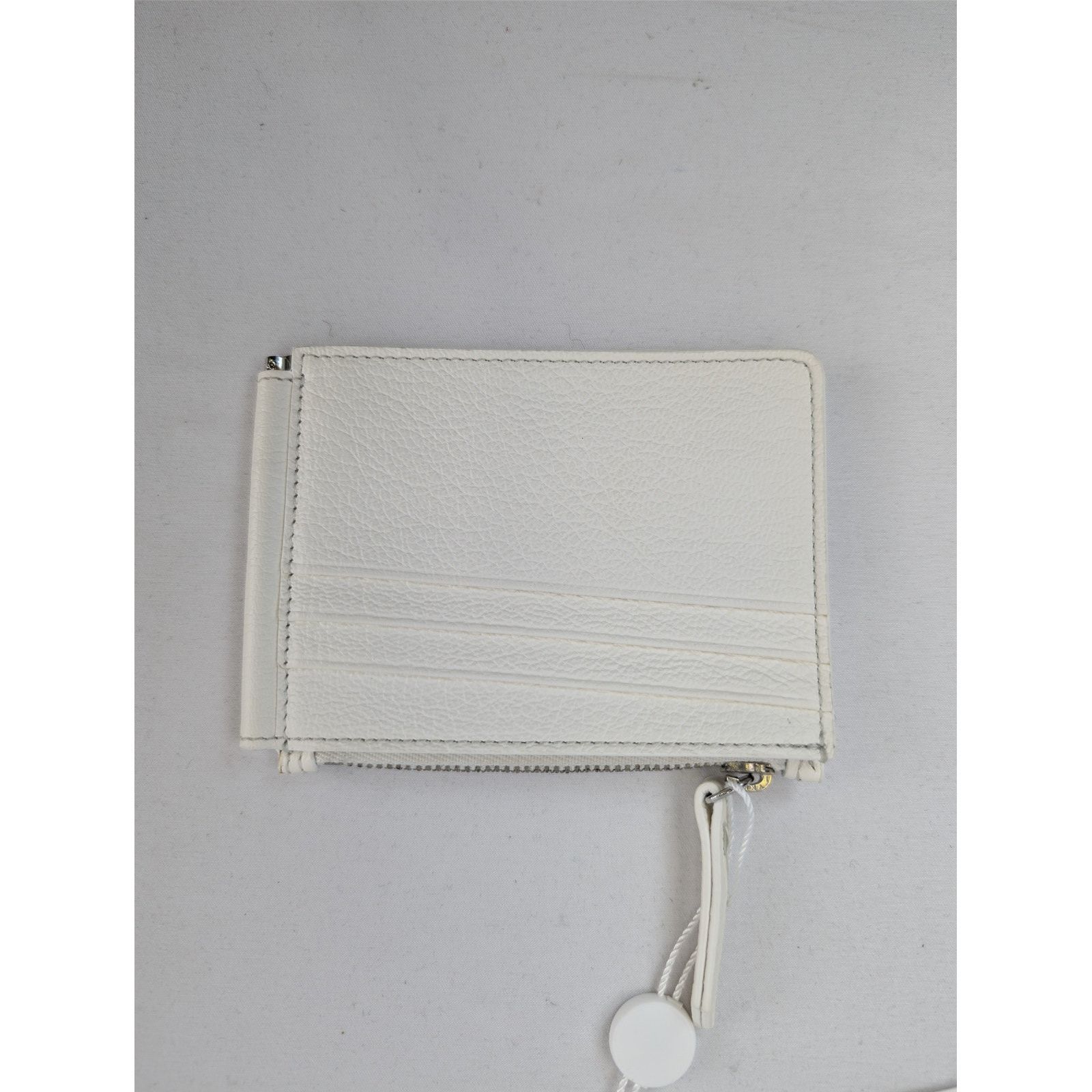 Maison Margiela o1rshd1 Size: OS / Grainy Leather Money Clip Wallet in White Size ONE SIZE - 1 Thumbnail