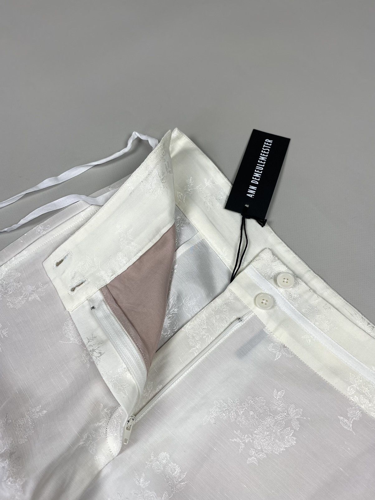 Ann Demeulemeester Ann Demeulemeester linen blend patterned cropped pants Size 25" / US 0 / IT 36 - 14 Thumbnail