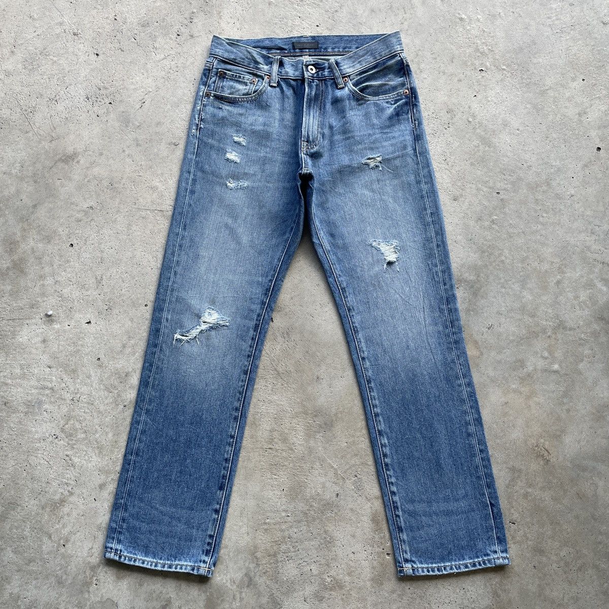 Japanese Brand Vintage Japanese Faded Jeans Pants Distressed Denim W29 Size US 29 - 1 Thumbnail