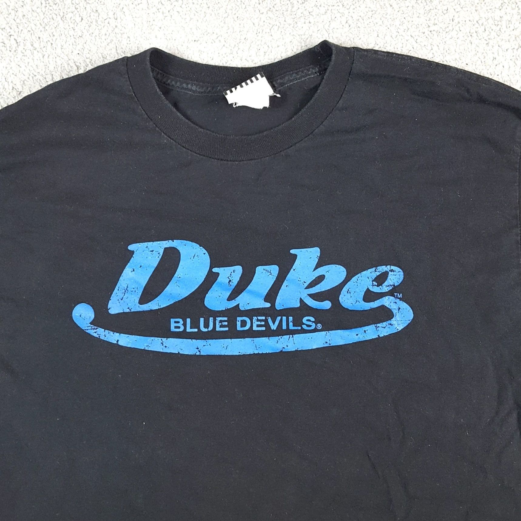 Vintage VINTAGE Duke Blue Devils University Basketball Men's Shirt Size L Black Script T Shirt Size US L / EU 52-54 / 3 - 2 Thumbnail