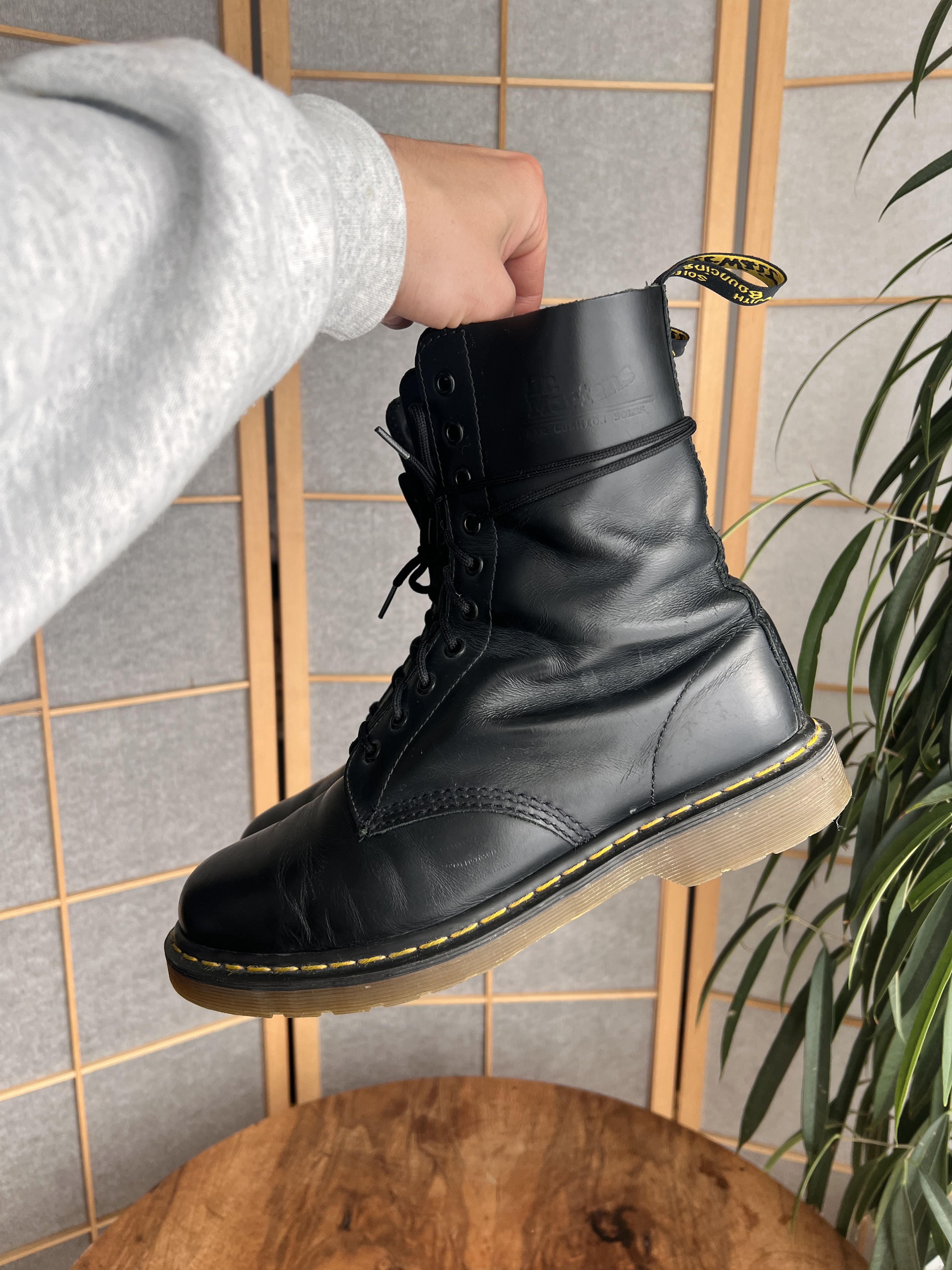 Dr. Martens Dr.Martens 1490 Black Leather Boots rare punk skinhead eng Size US 9.5 / EU 42-43 - 5 Thumbnail