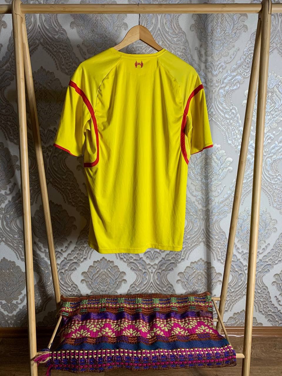 Vintage VERY RARE LIVERPOOL ENGLAND RETRO SOCCER JERSEY BLOKE Y2K Size US M / EU 48-50 / 2 - 6 Thumbnail
