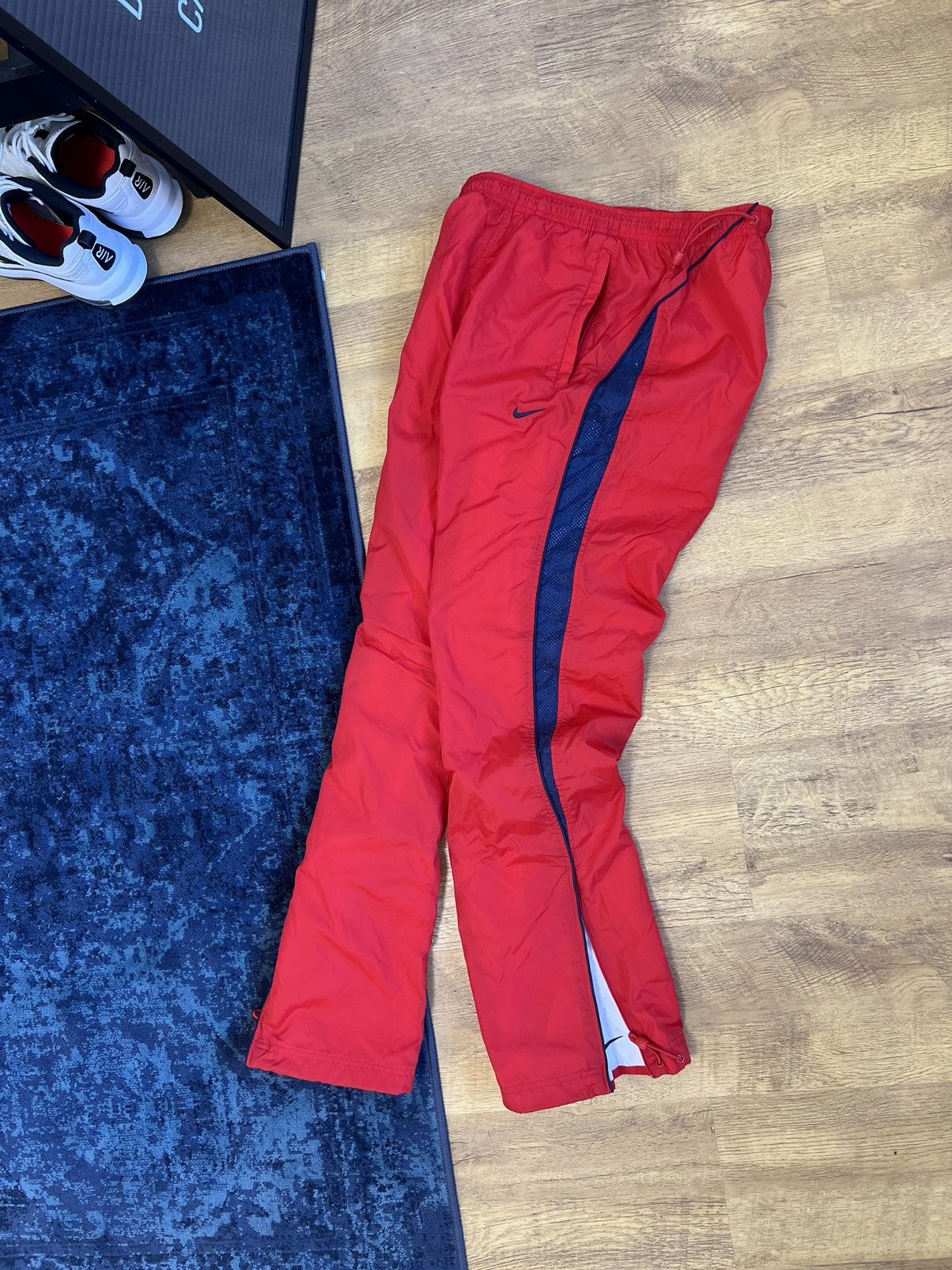 Vintage Nike vintage Rare red pants unisex Size US 30 / EU 46 - 5 Thumbnail