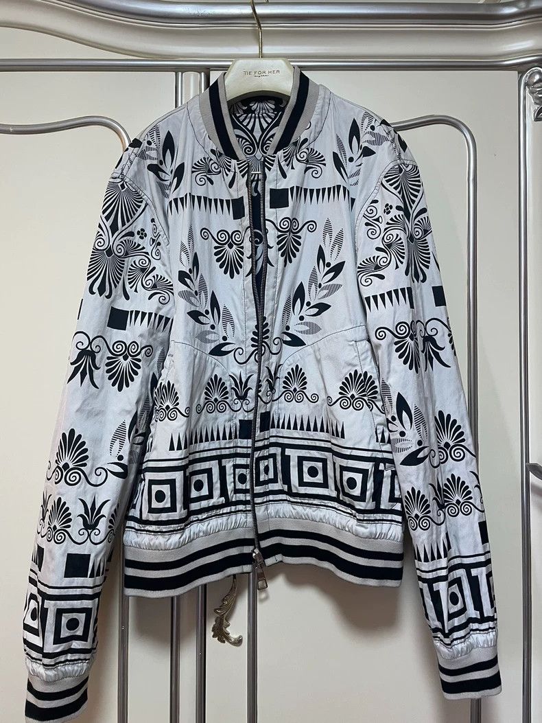 Versace Versace Patterned revealed jacket New Year's robe Size US M / EU 48-50 / 2 - 6 Thumbnail