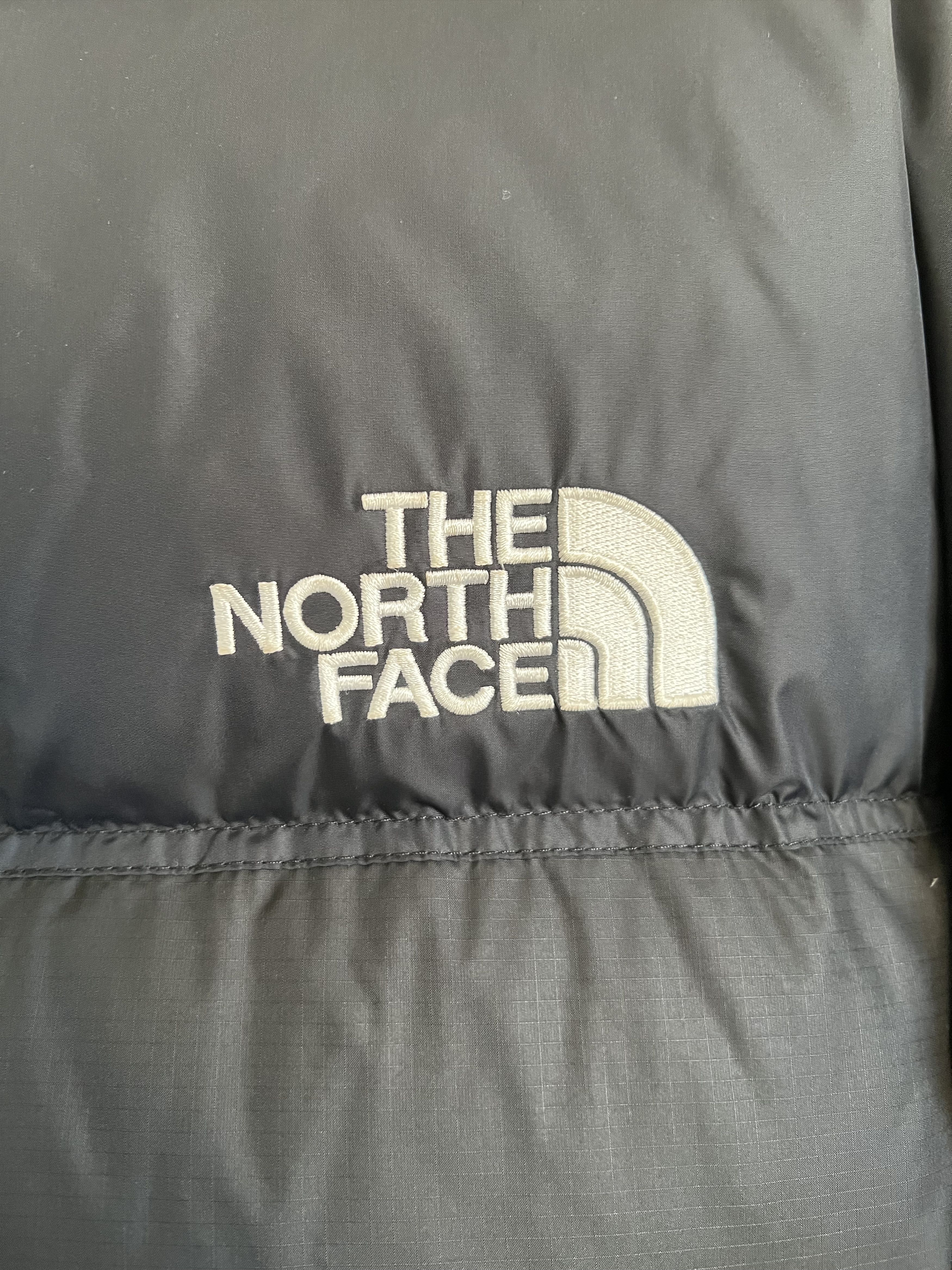 The North Face The North Face Nuptse Jacket Size US L / EU 52-54 / 3 - 5 Thumbnail