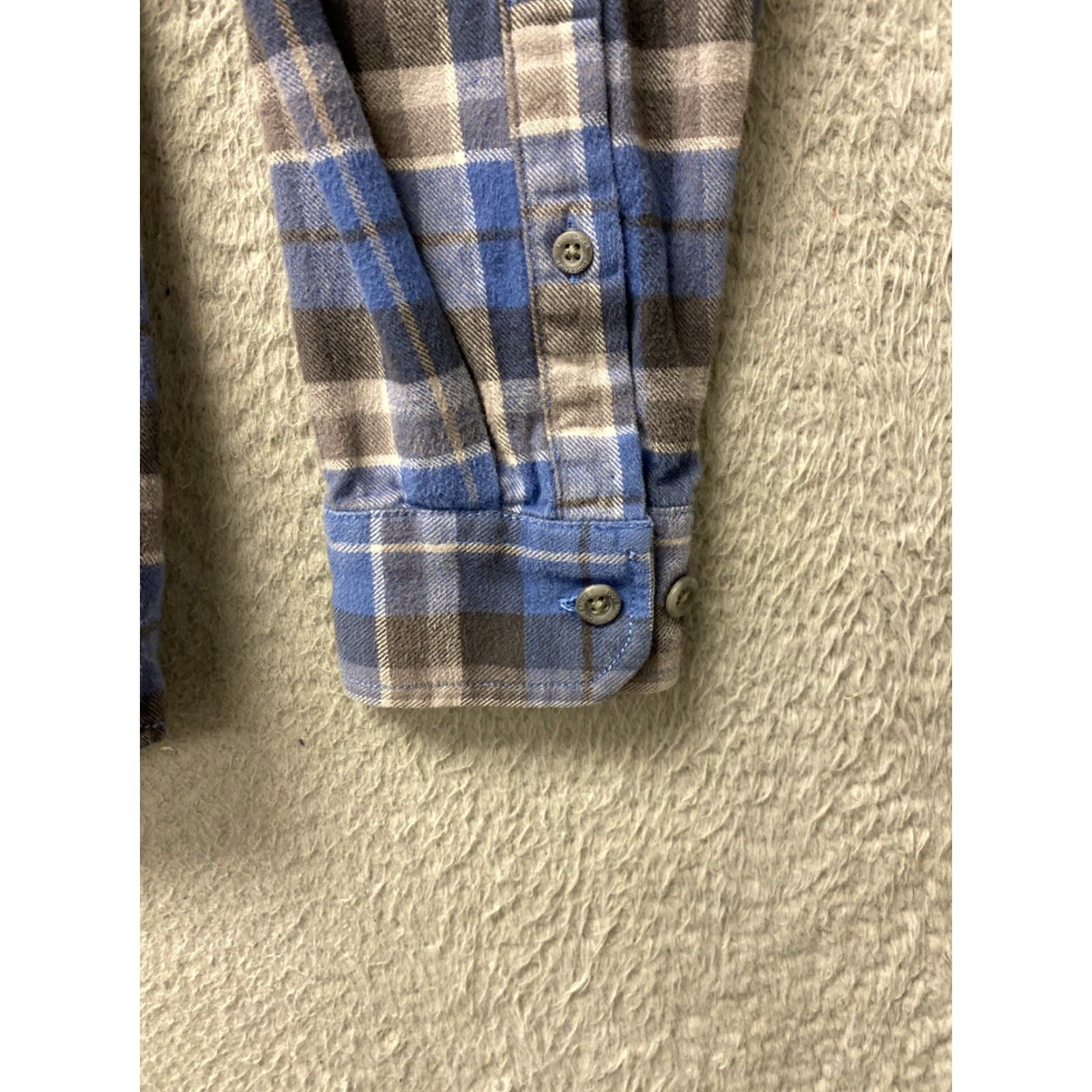 Eddie Bauer EDDIE BAUER Button-Up Shirt Men M Blue Gray Plaid Large /0255 Size US M / EU 48-50 / 2 - 2 Thumbnail