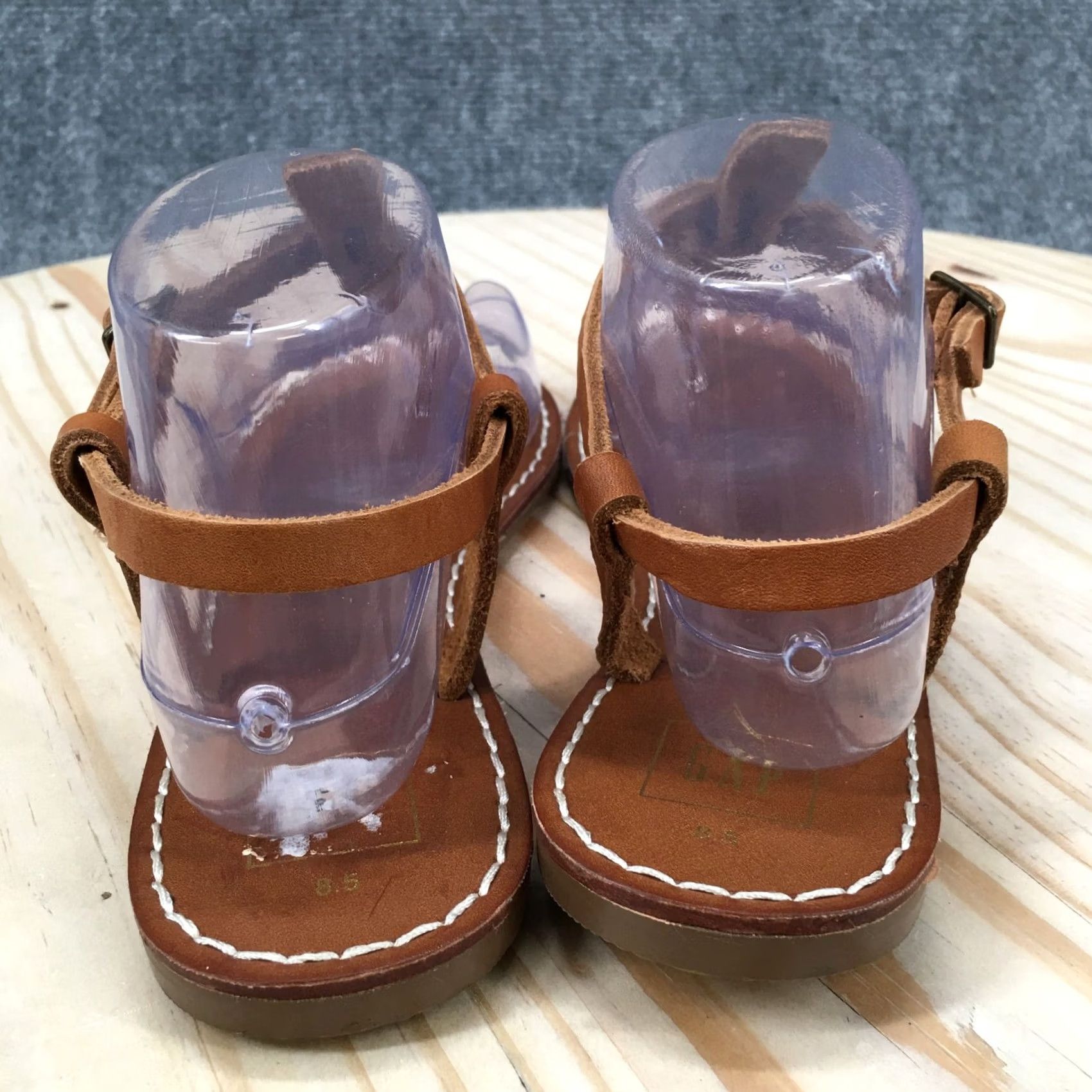 Gap GAP Sandals Womens 8.5 Natural T Strap Thong Brown Leather Buckle Casual Womens Size US 9 / IT 39 - 7 Thumbnail